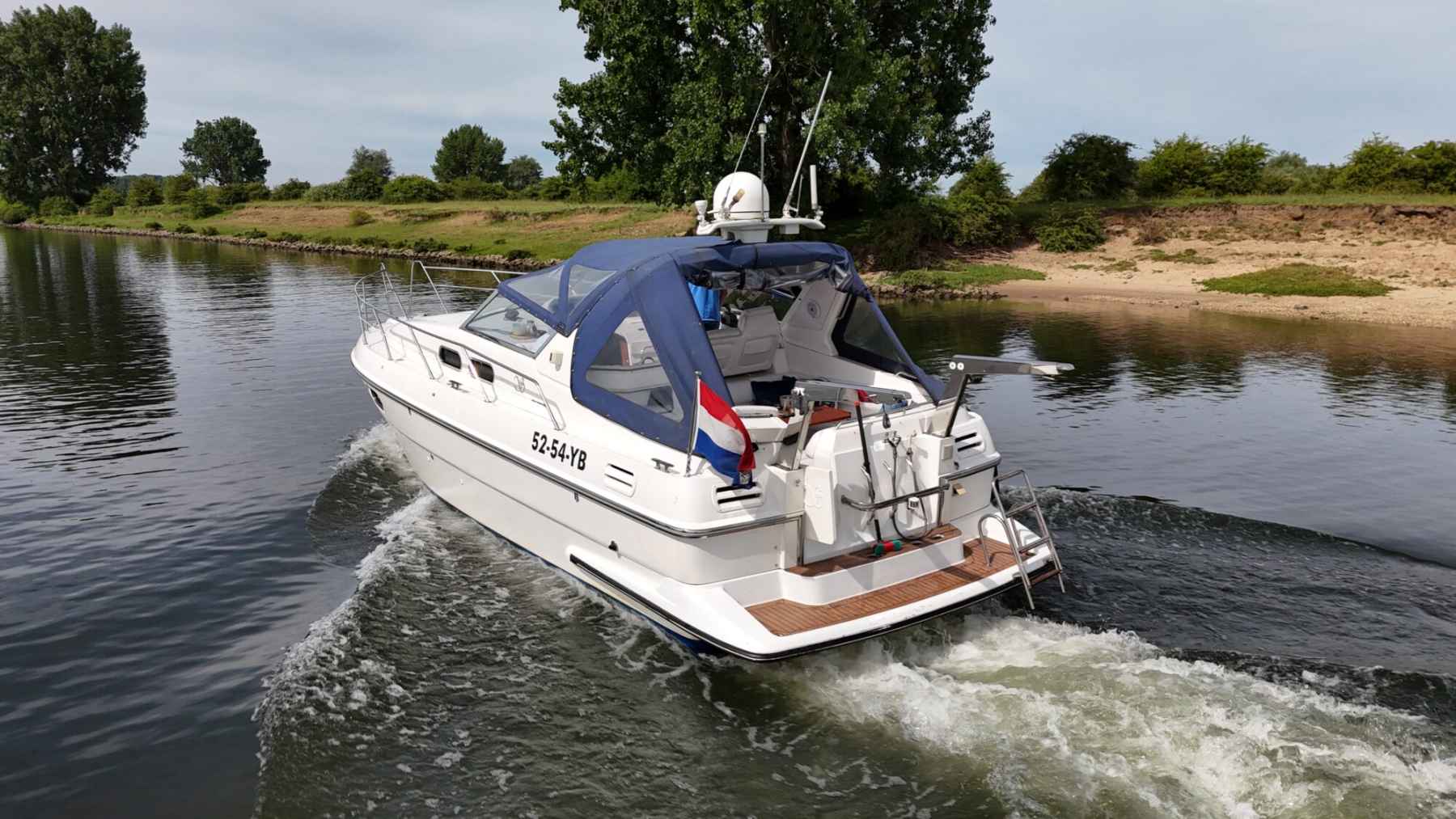 Motorboot Sealine 328 Sport Bridge
