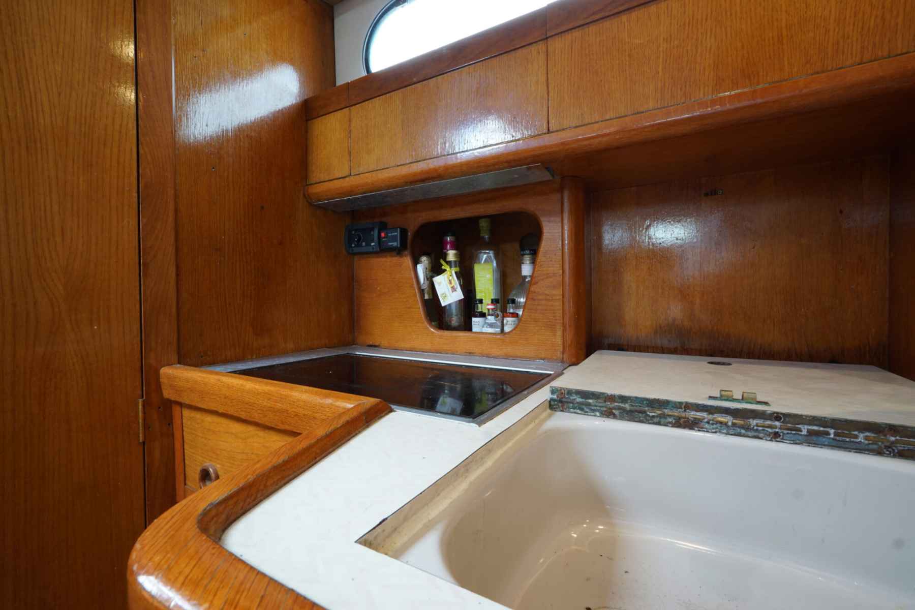 Motorboot Sealine 328 Sport Bridge