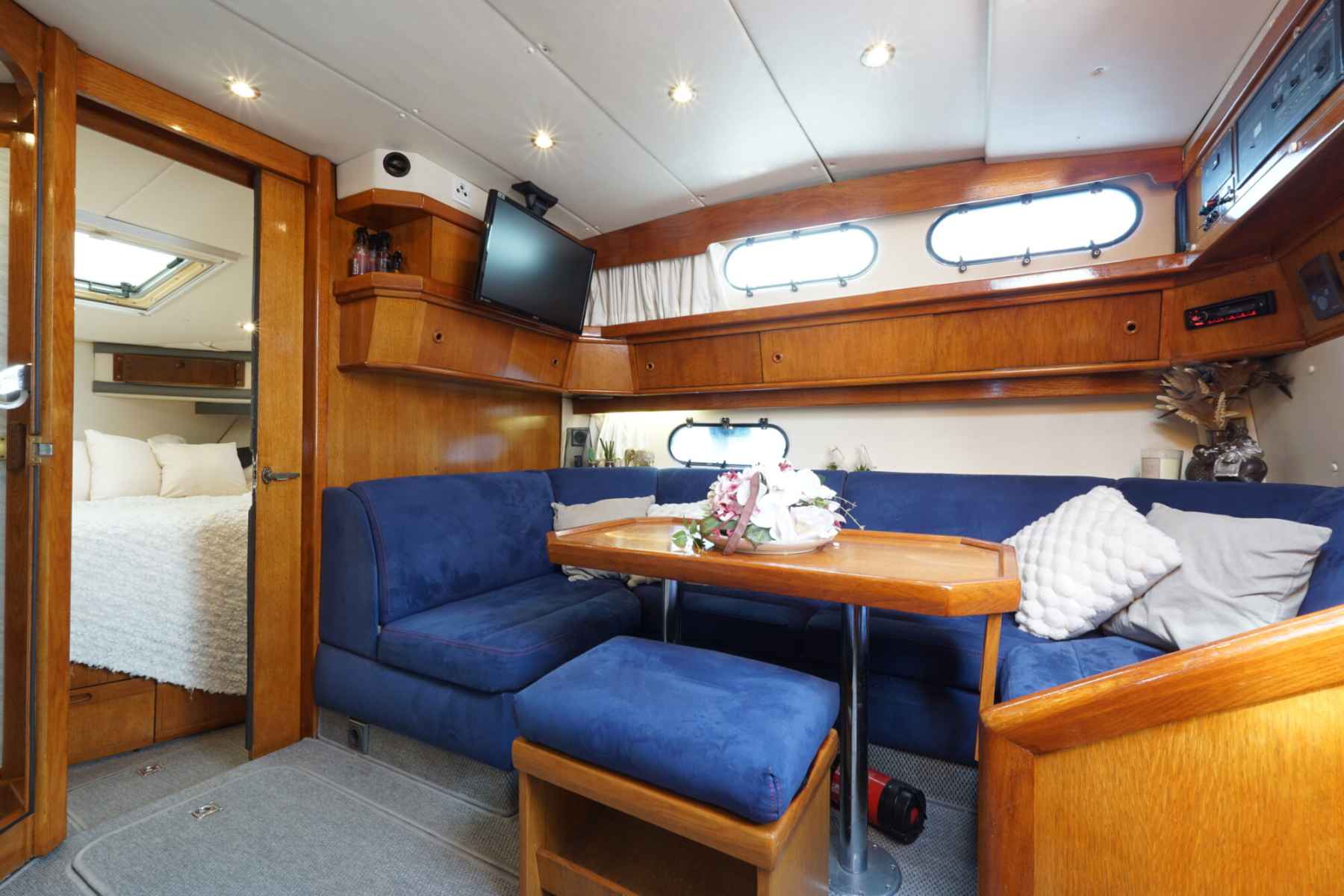 Motorboot Sealine 328 Sport Bridge