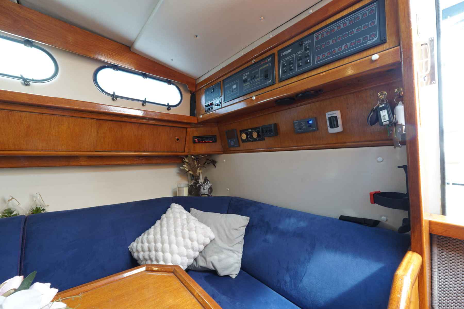Motorboot Sealine 328 Sport Bridge