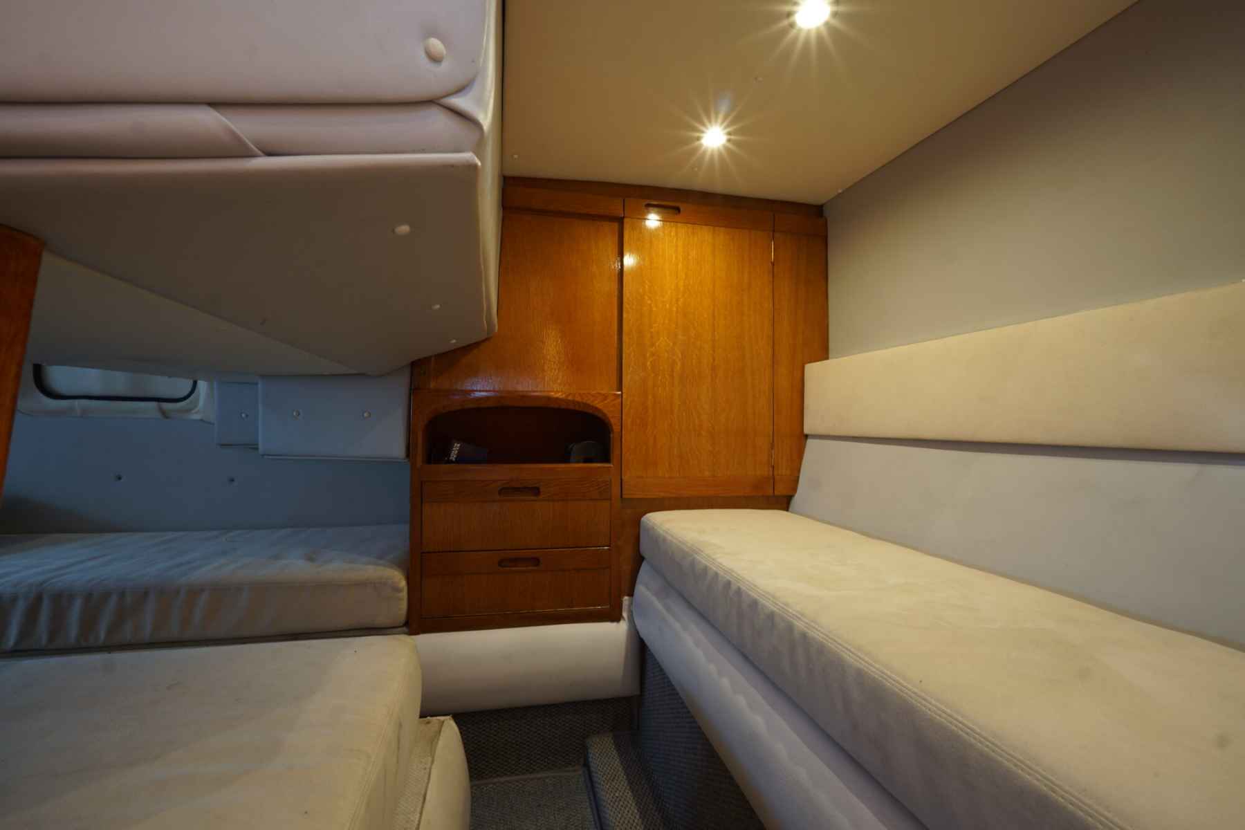 Motorboot Sealine 328 Sport Bridge