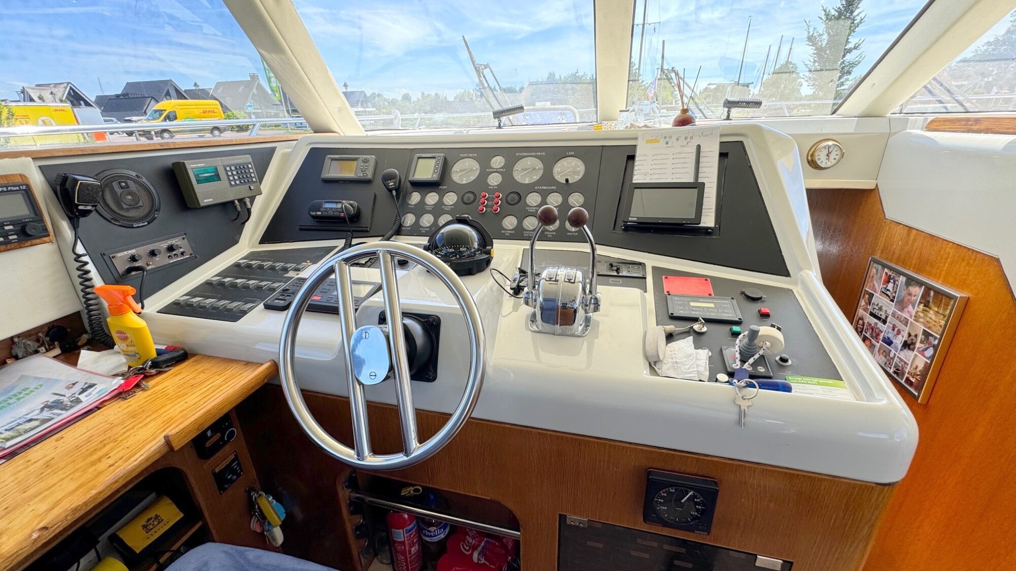 Motorboot Whitewater Wolfe 46 Flybridge