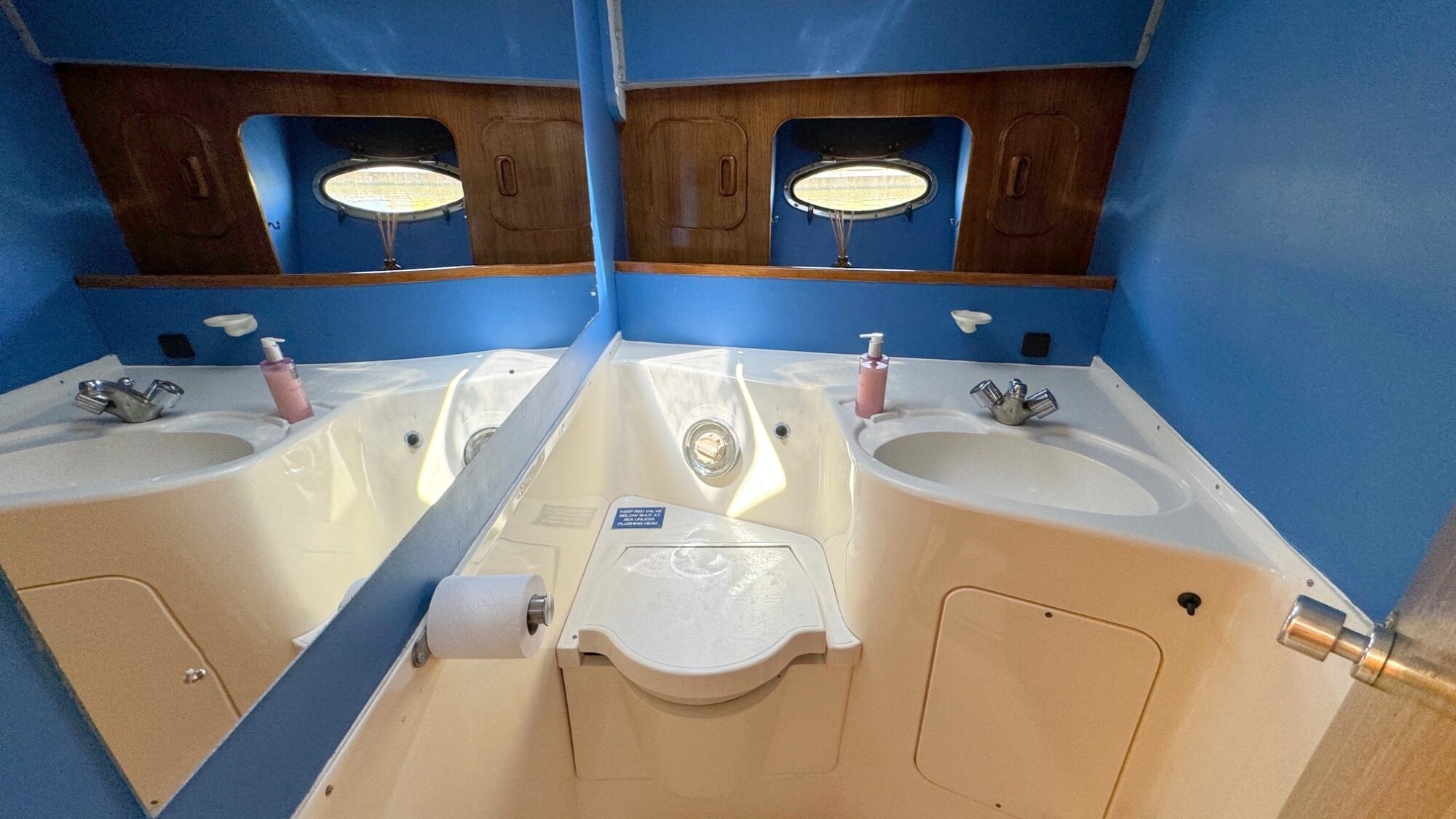 Motorboot Whitewater Wolfe 46 Flybridge