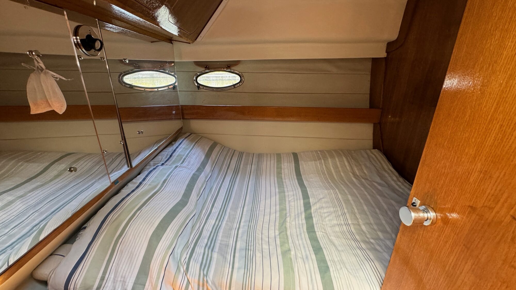 Motorboot Whitewater Wolfe 46 Flybridge