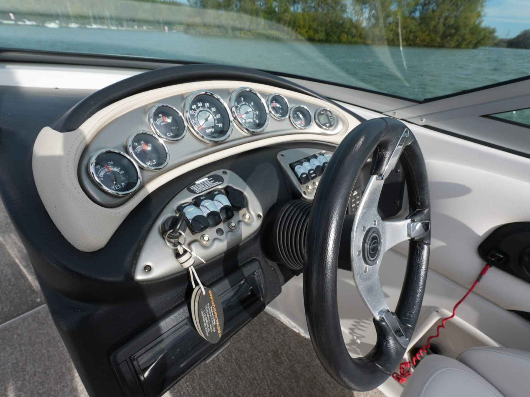 Motorboot Crownline 265 SS