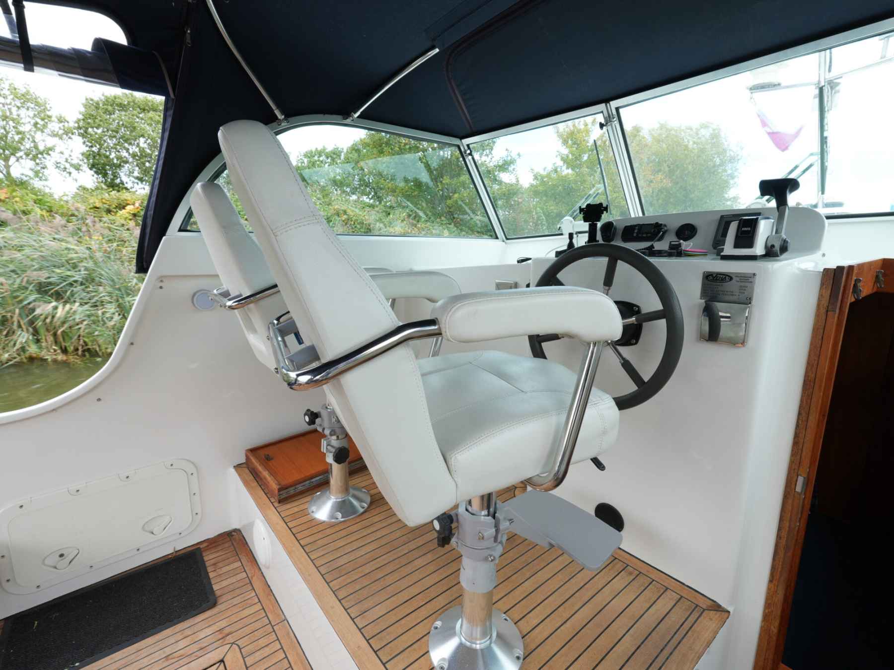 Motorboot Veha Kruiser 10.20 OK Cabrio