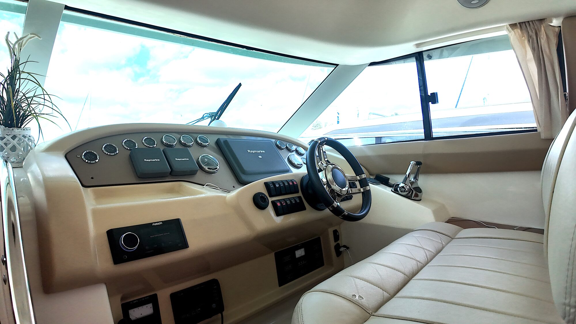 Motorboot Jeanneau Prestige 42 Flybridge