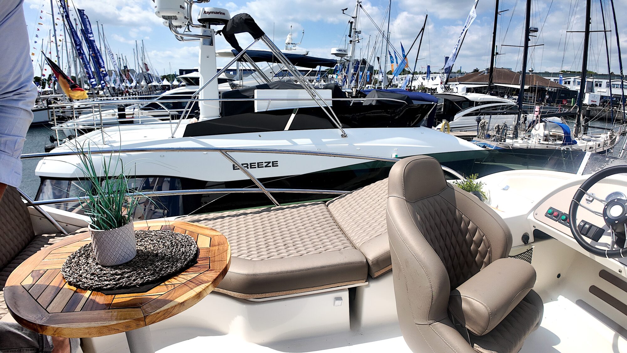 Motorboot Jeanneau Prestige 42 Flybridge