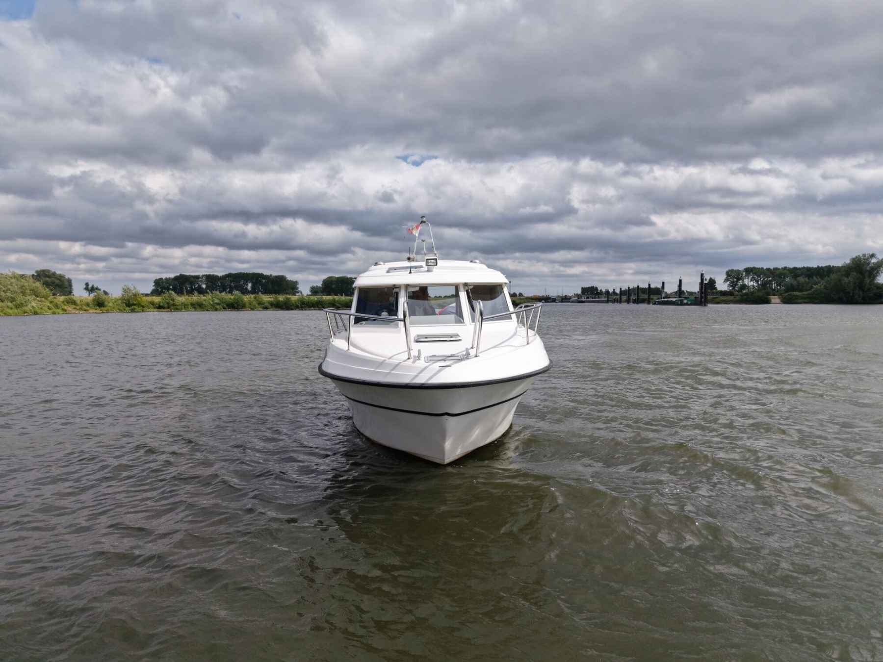 Motorboot NB Marine 8700