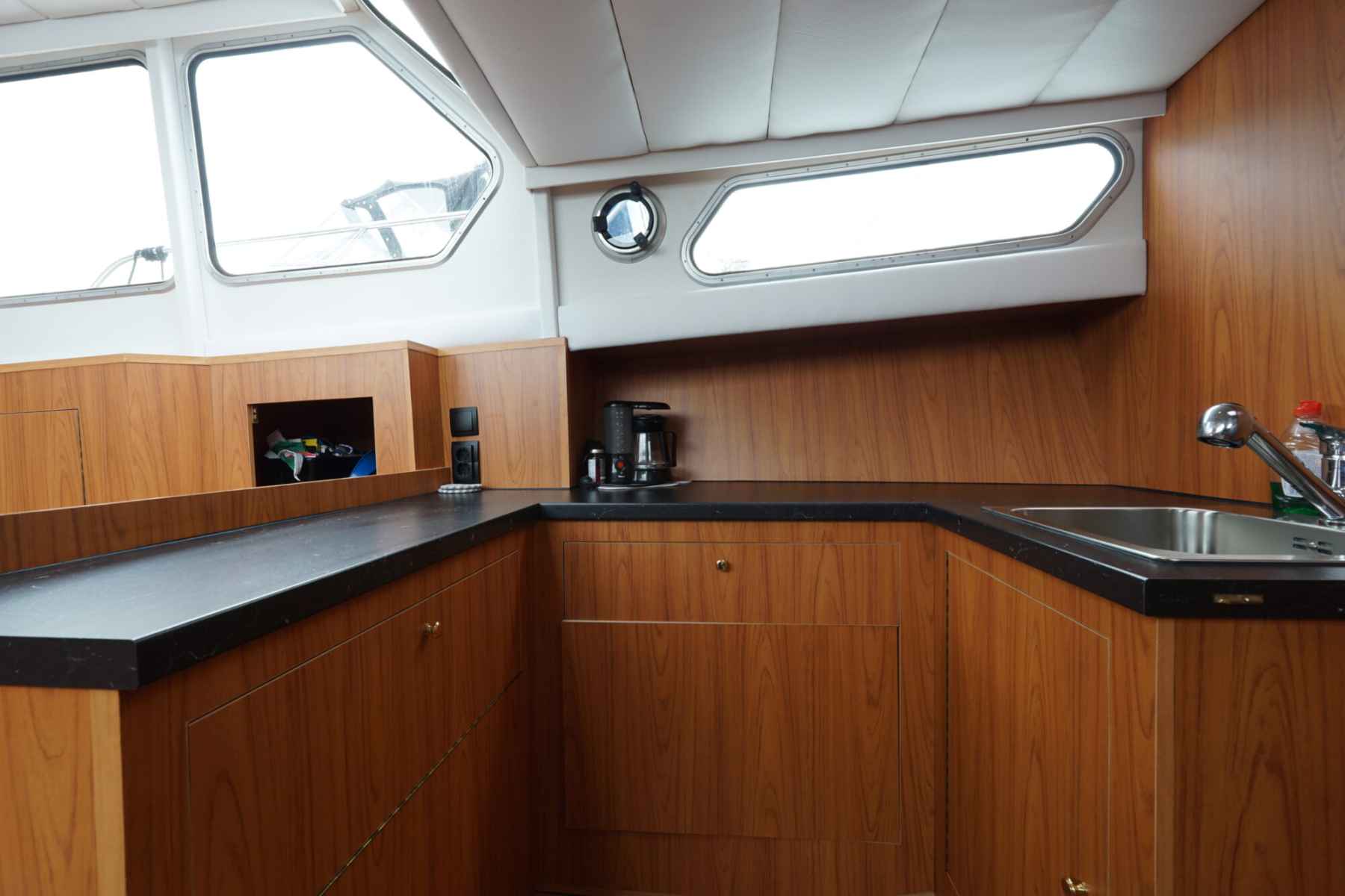 Motorboot Valkkruiser 12.60 AK Cabrio