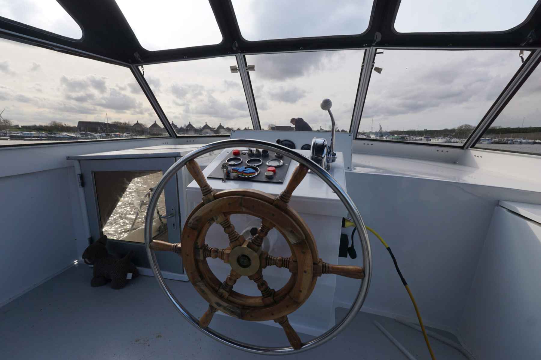 Motorboot Valkkruiser 12.60 AK Cabrio