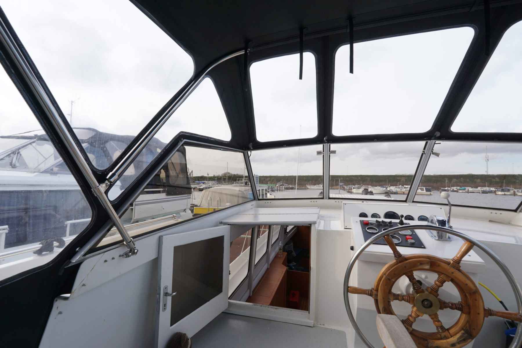 Motorboot Valkkruiser 12.60 AK Cabrio
