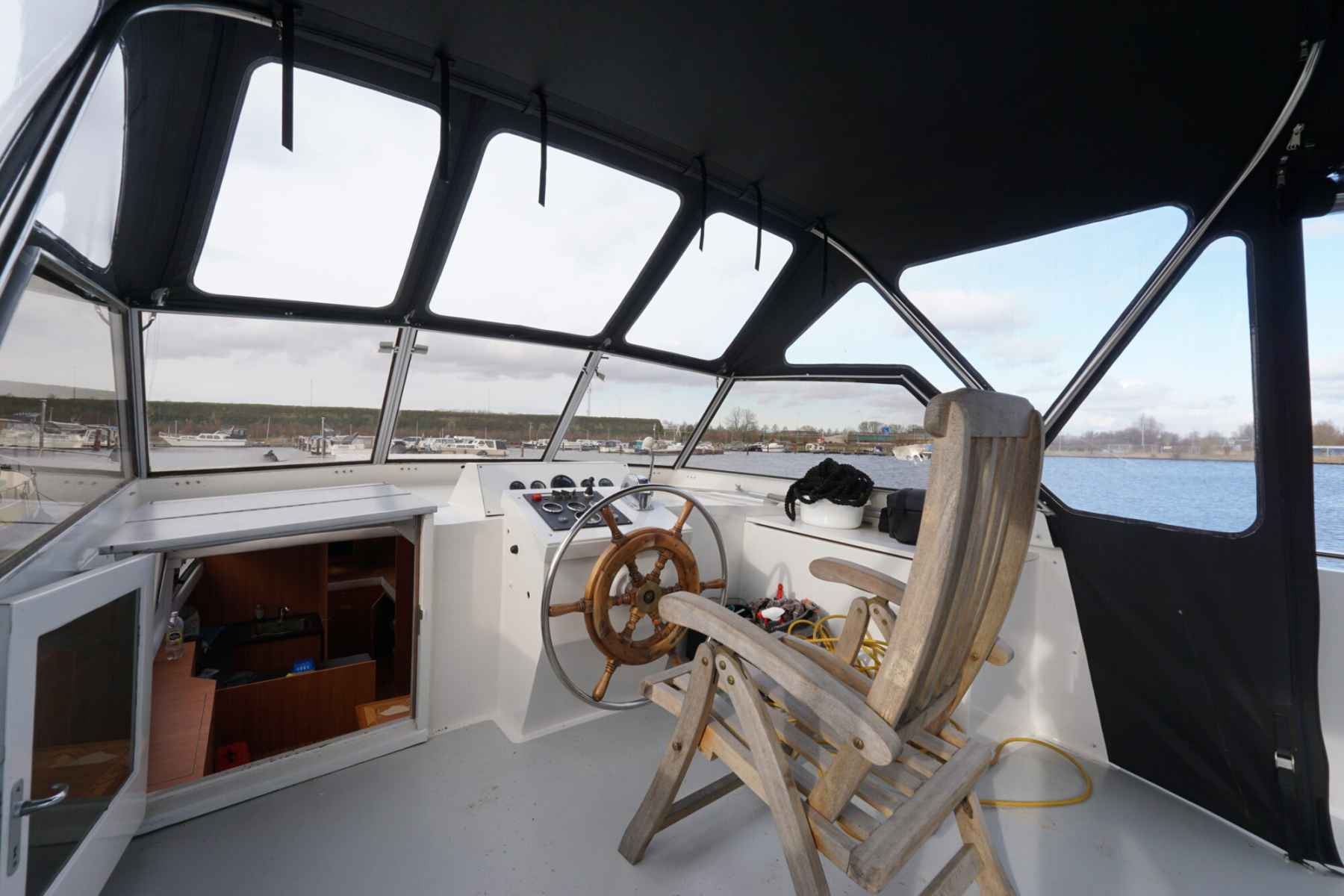 Motorboot Valkkruiser 12.60 AK Cabrio