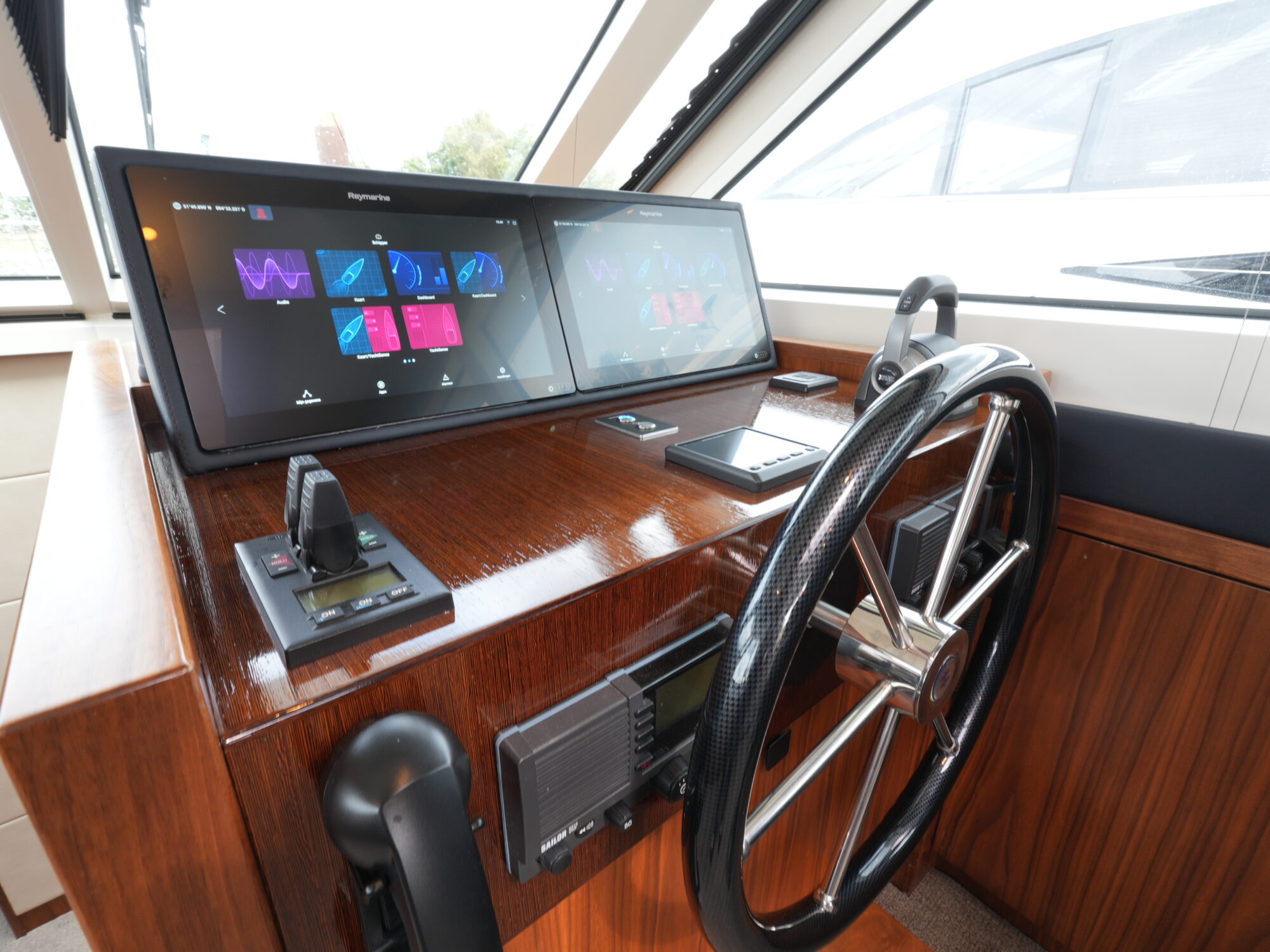 Motorboot Van den Hoven Executive 15.00 MK II