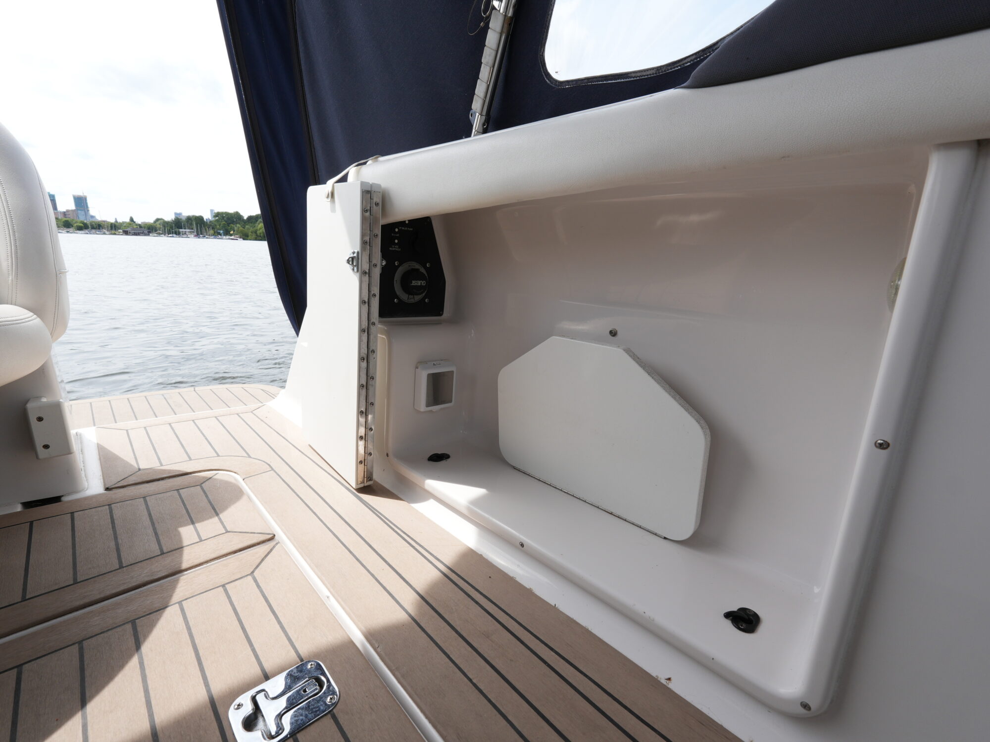 Motorboot Four Winns 248 Vista