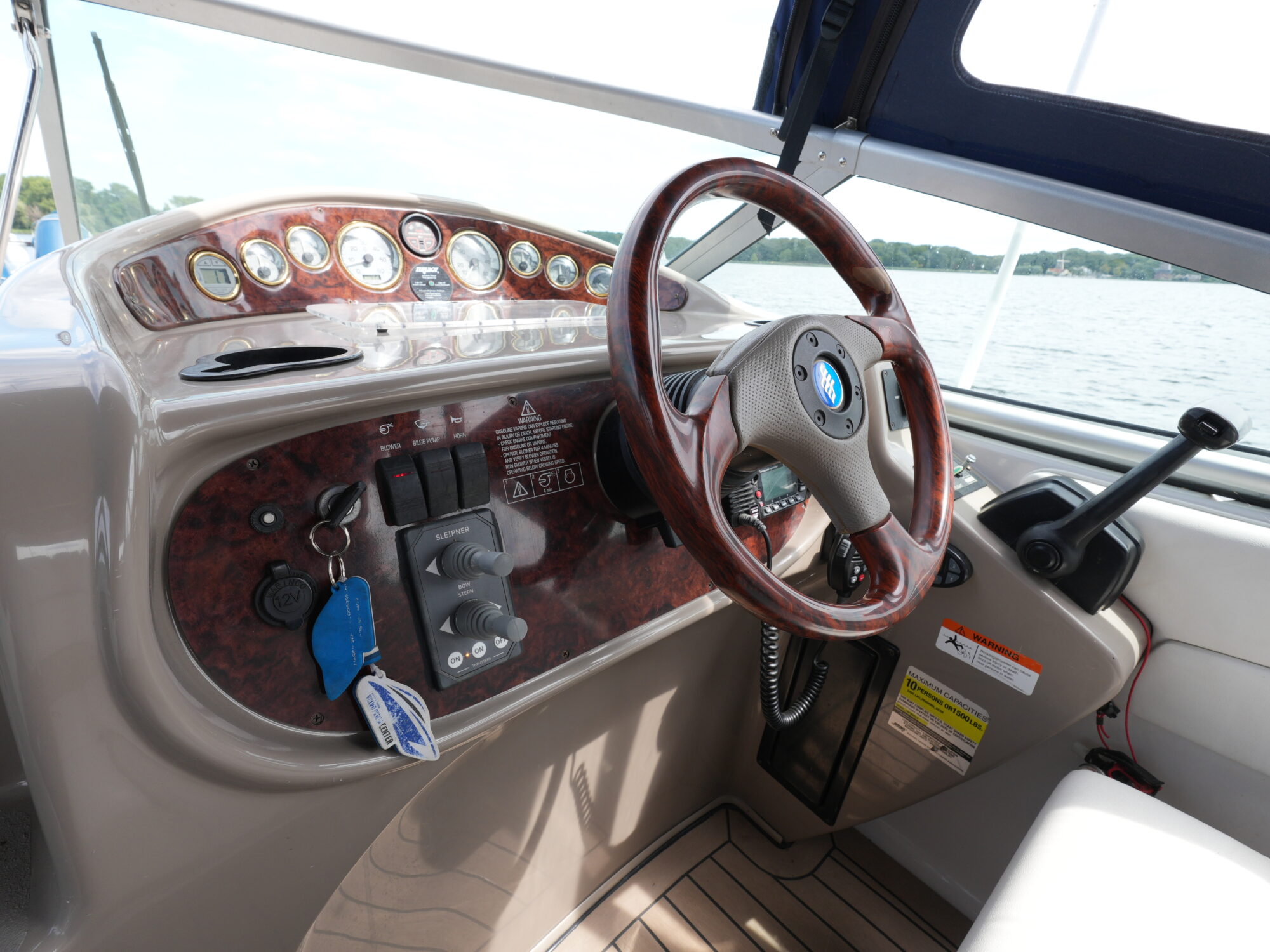 Motorboot Four Winns 248 Vista