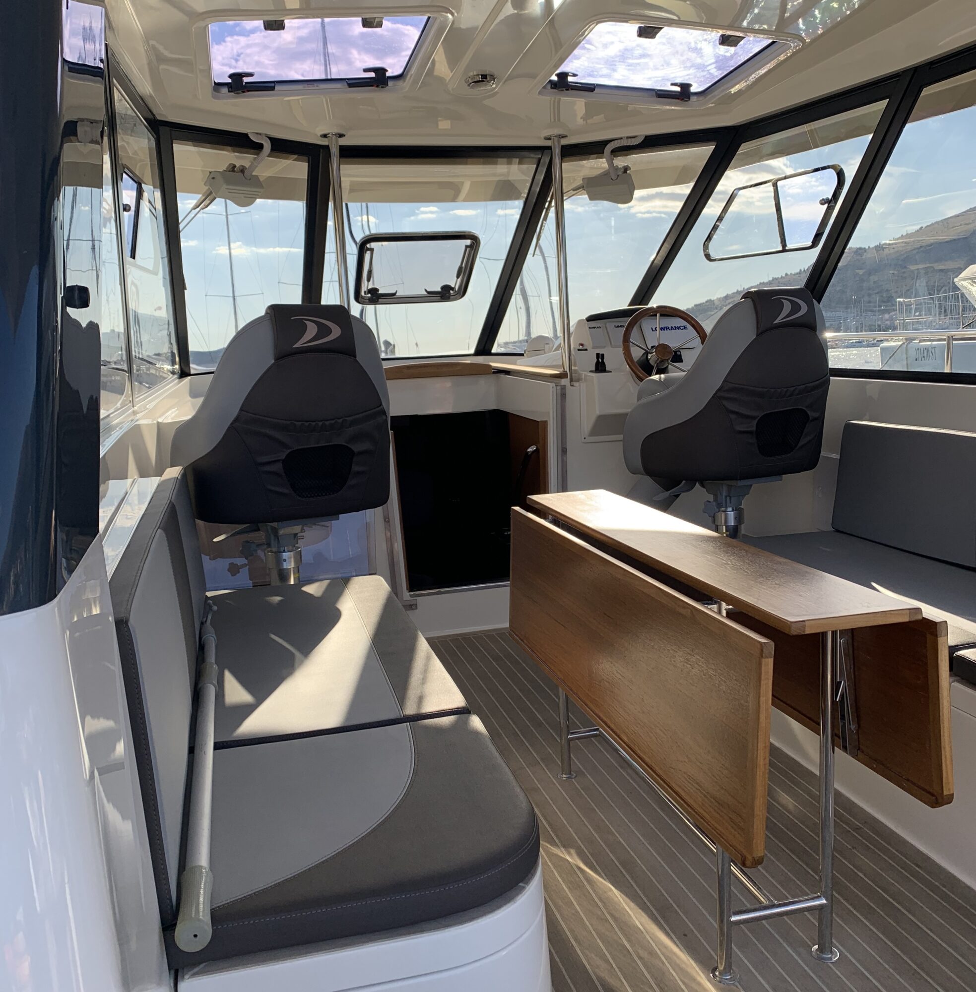 Motorboot Delphia Yachts Escape 1350