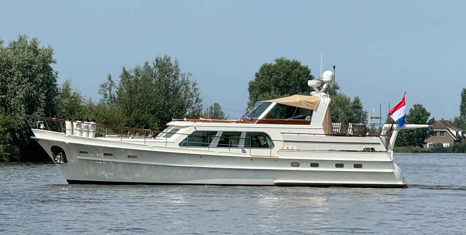 Motorboot Super van Craft 14.80 Cabrio