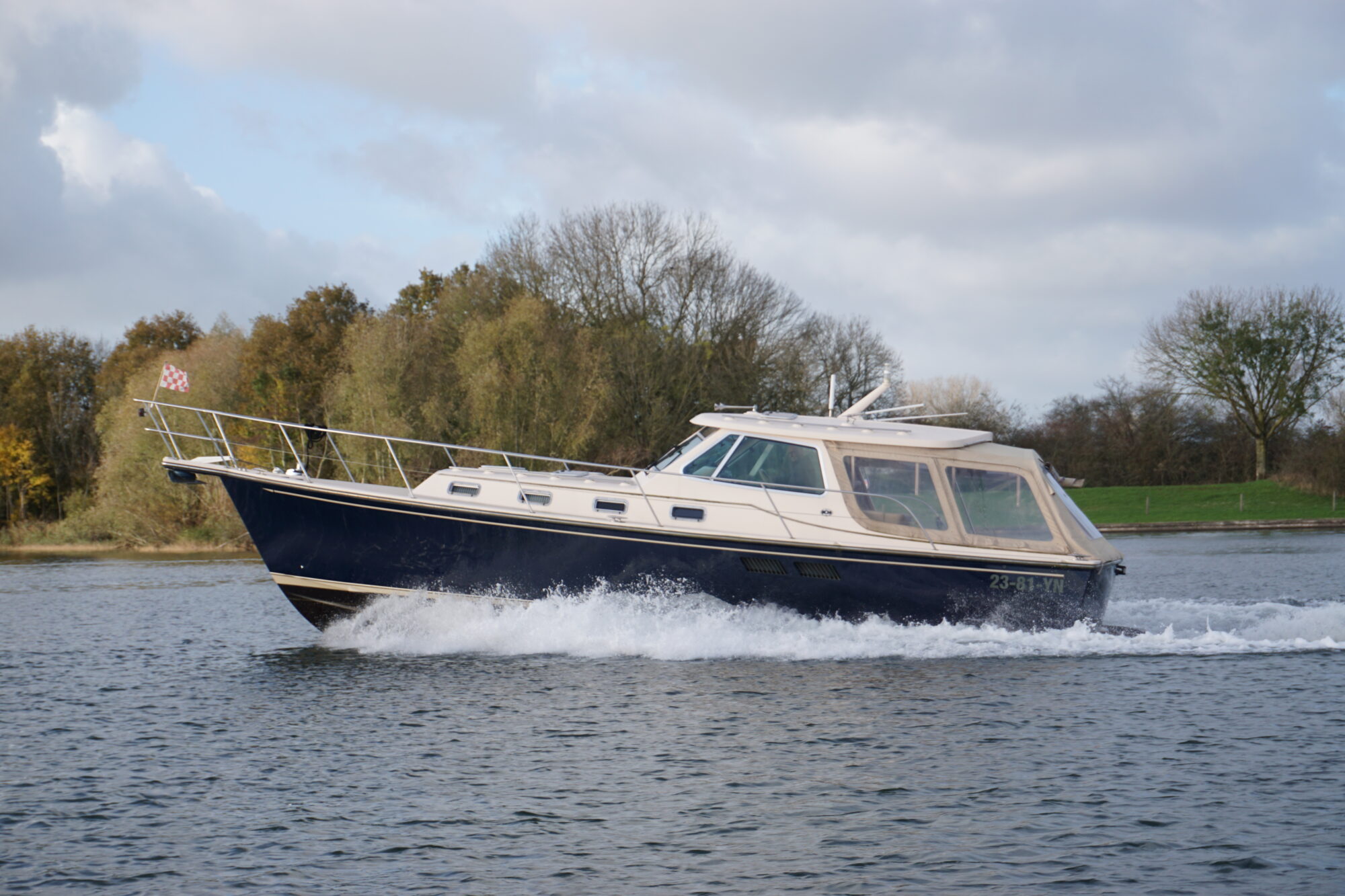 Motorboot Island Packet Craft 360 Express