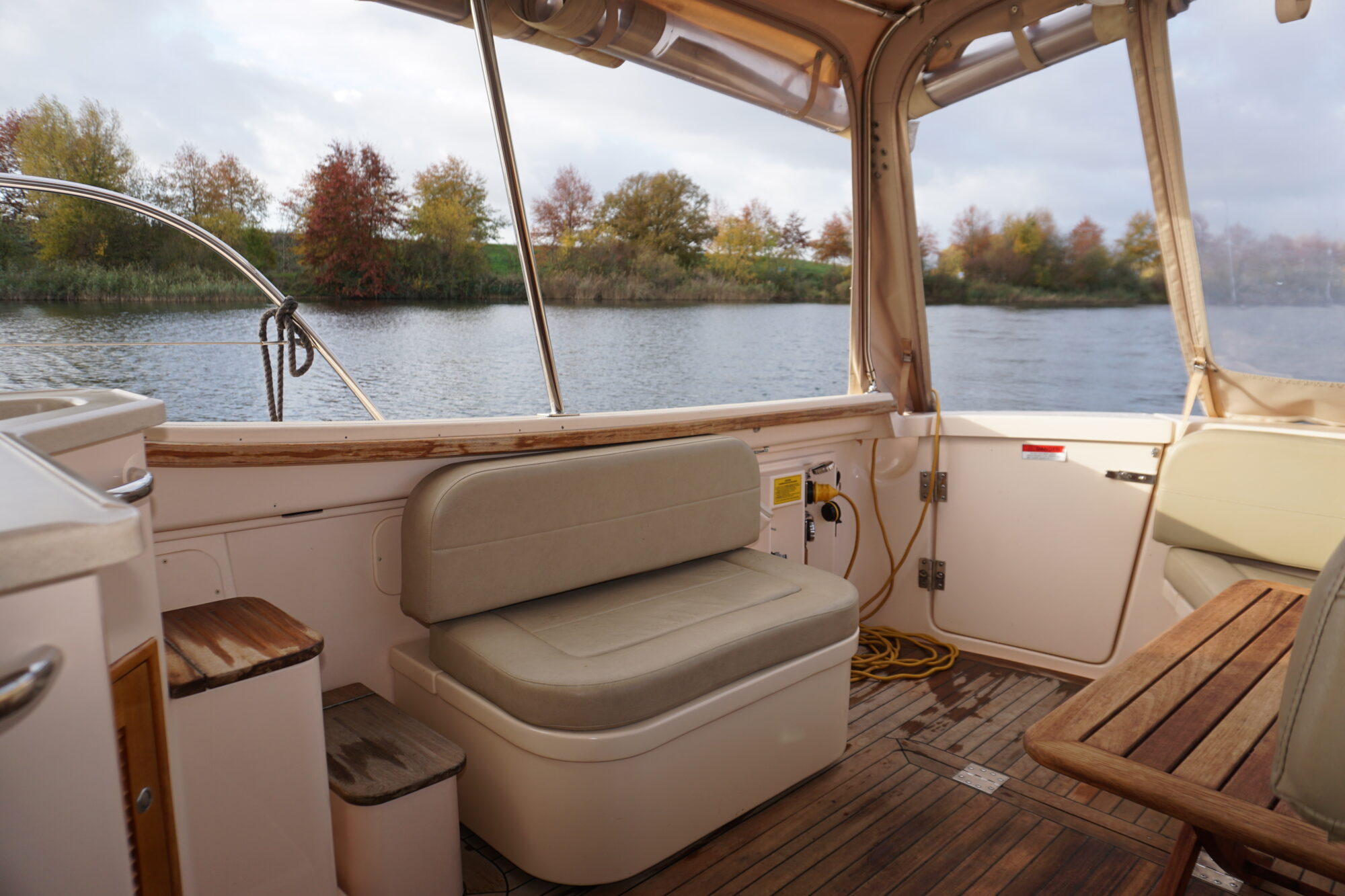 Motorboot Island Packet Craft 360 Express