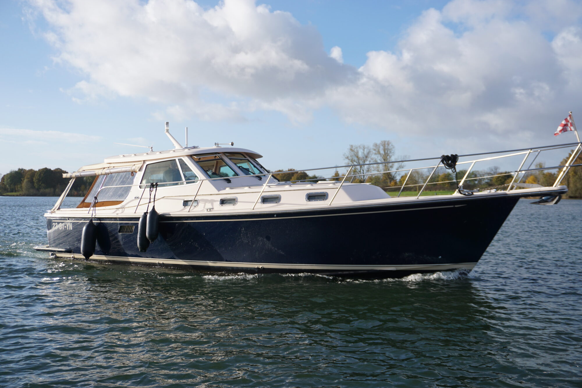 Motorboot Island Packet Craft 360 Express