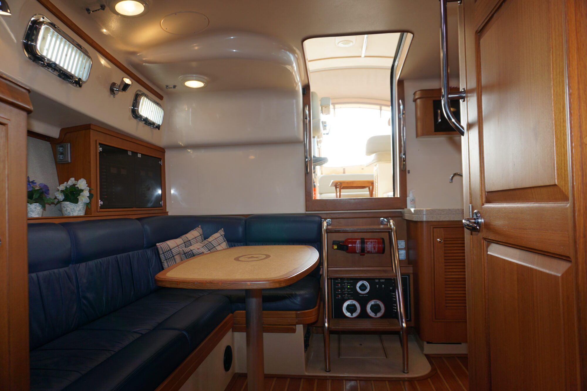 Motorboot Island Packet Craft 360 Express