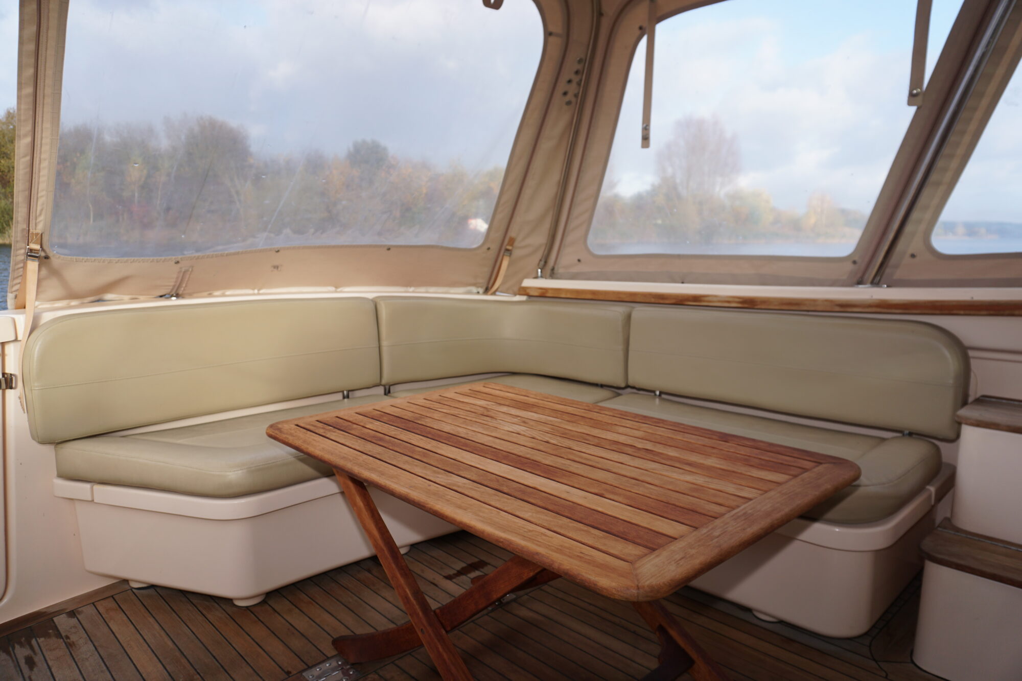 Motorboot Island Packet Craft 360 Express