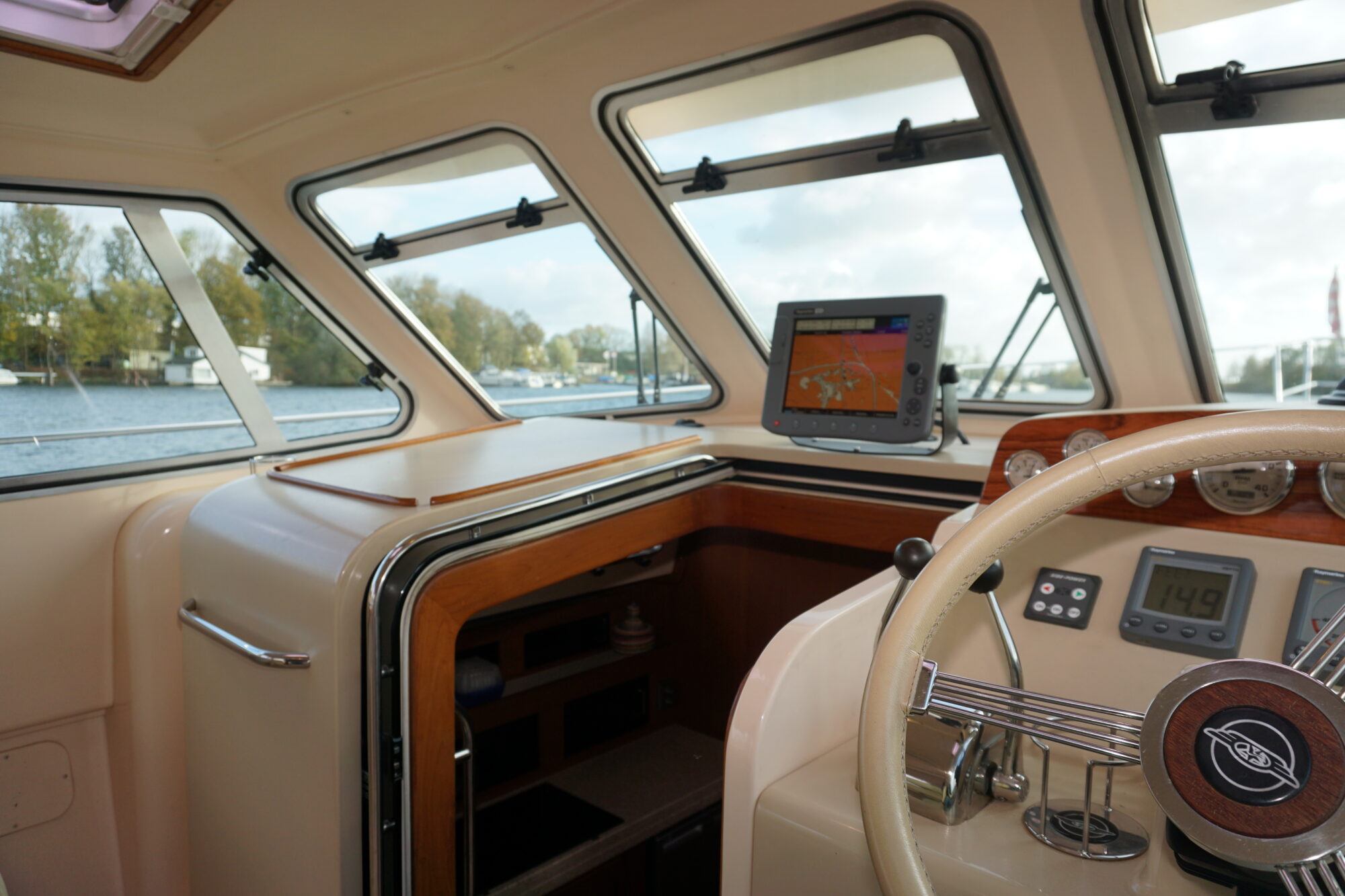 Motorboot Island Packet Craft 360 Express