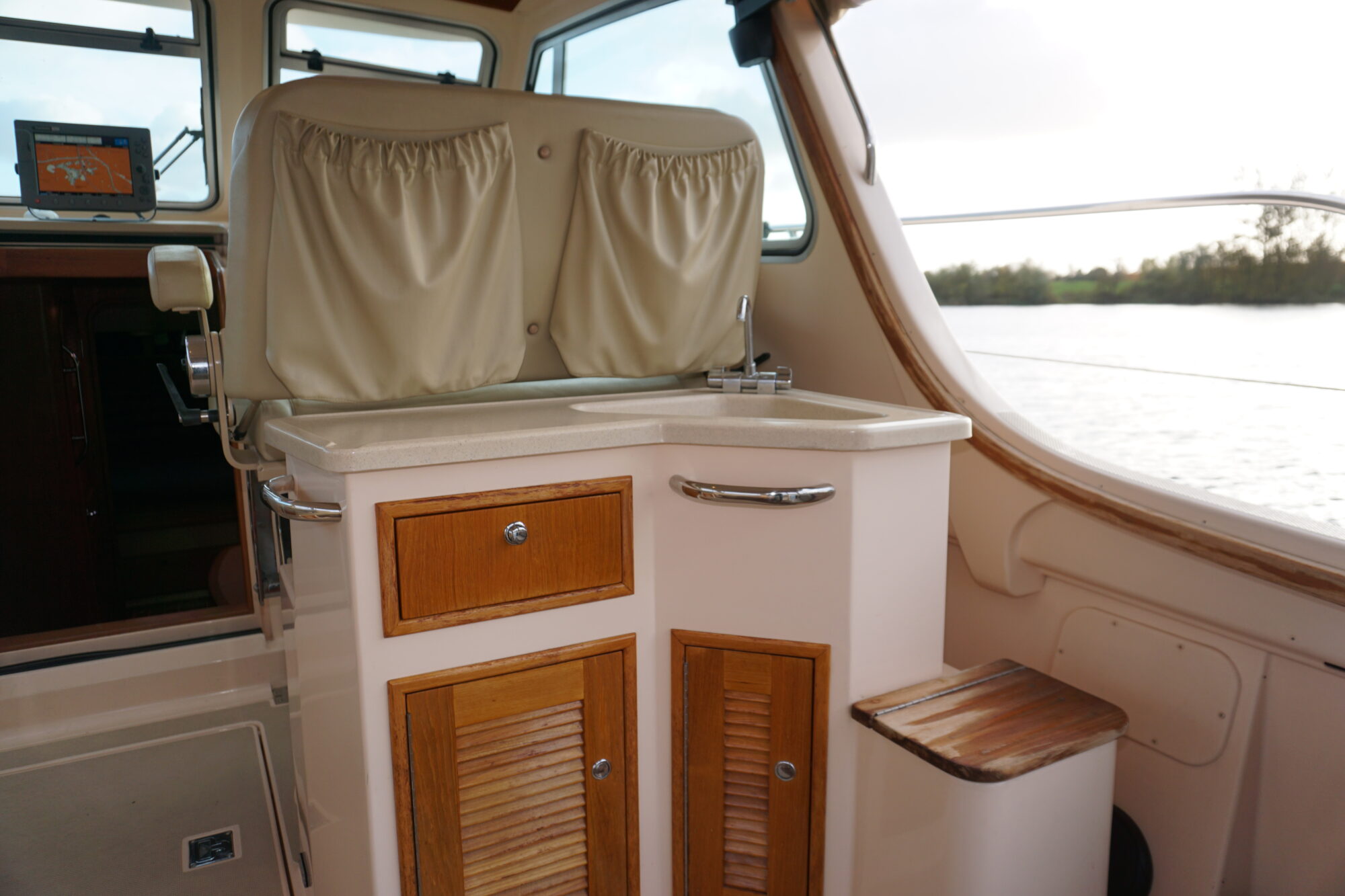 Motorboot Island Packet Craft 360 Express