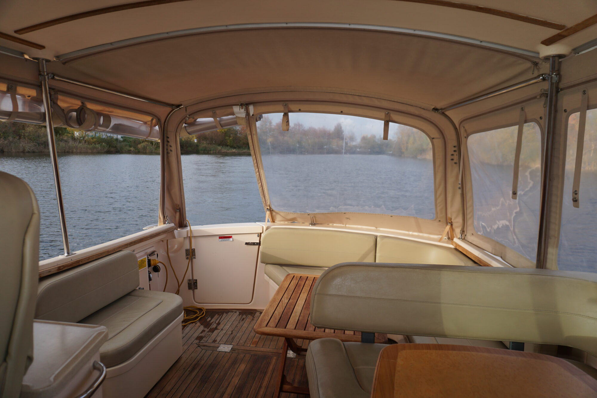 Motorboot Island Packet Craft 360 Express
