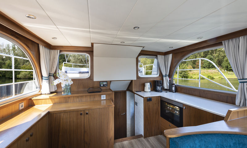 Motorboot Tinnemans Tinn Liner 14.95 AK Cabrio