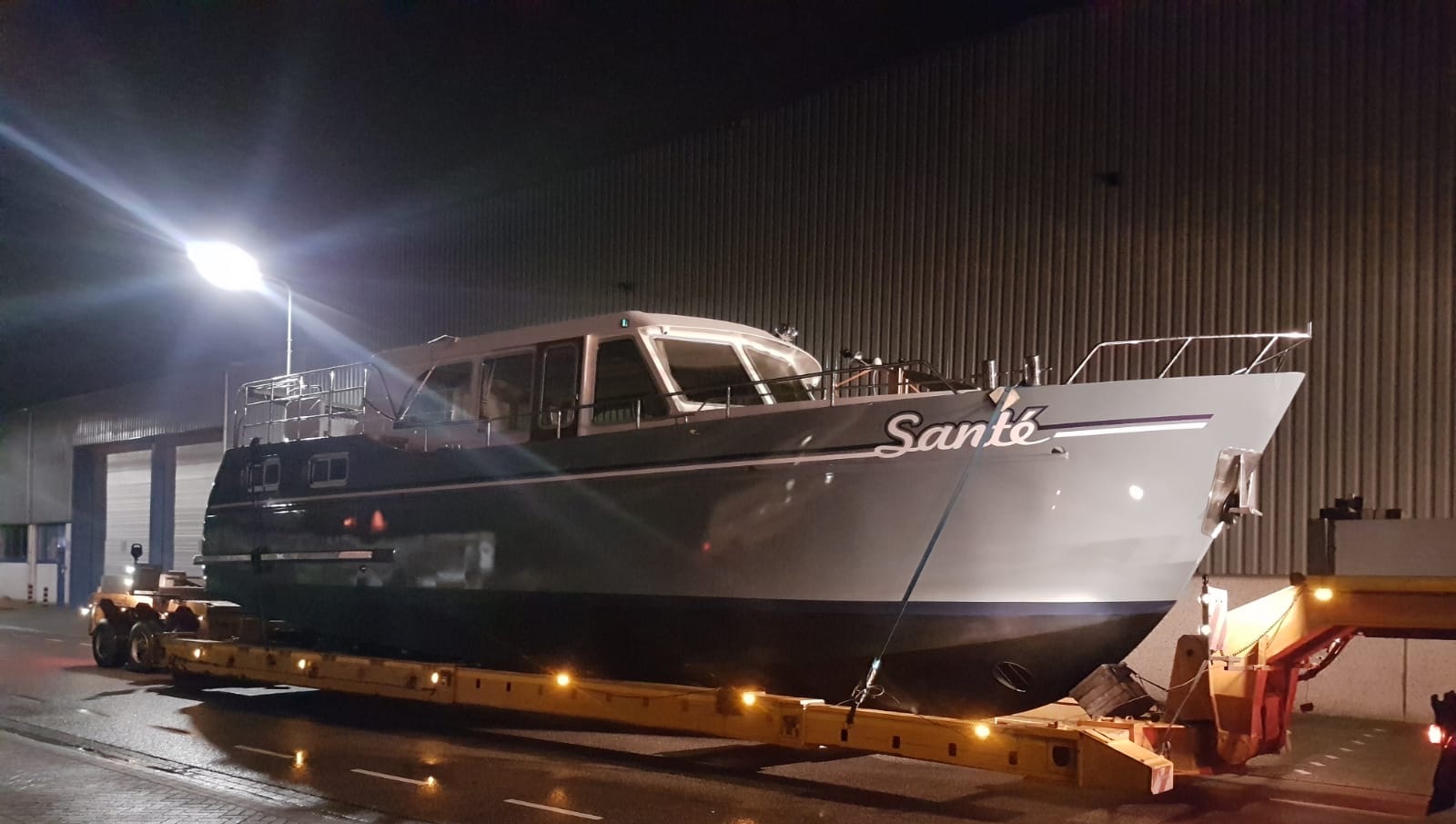 Motorboot Tinnemans Tinn Liner 14.95 AK Cabrio