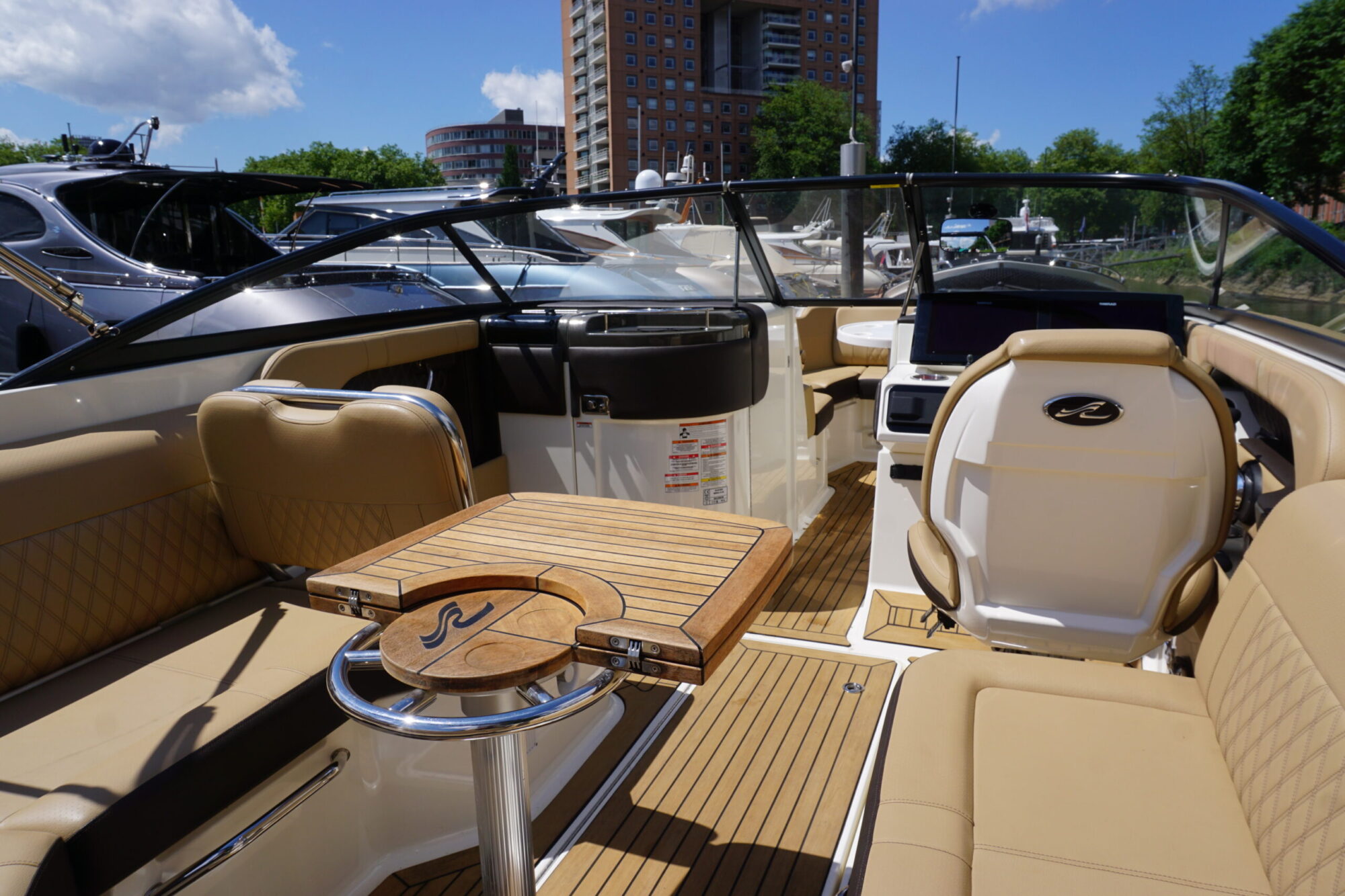 Motorboot Sea Ray 250 SLX