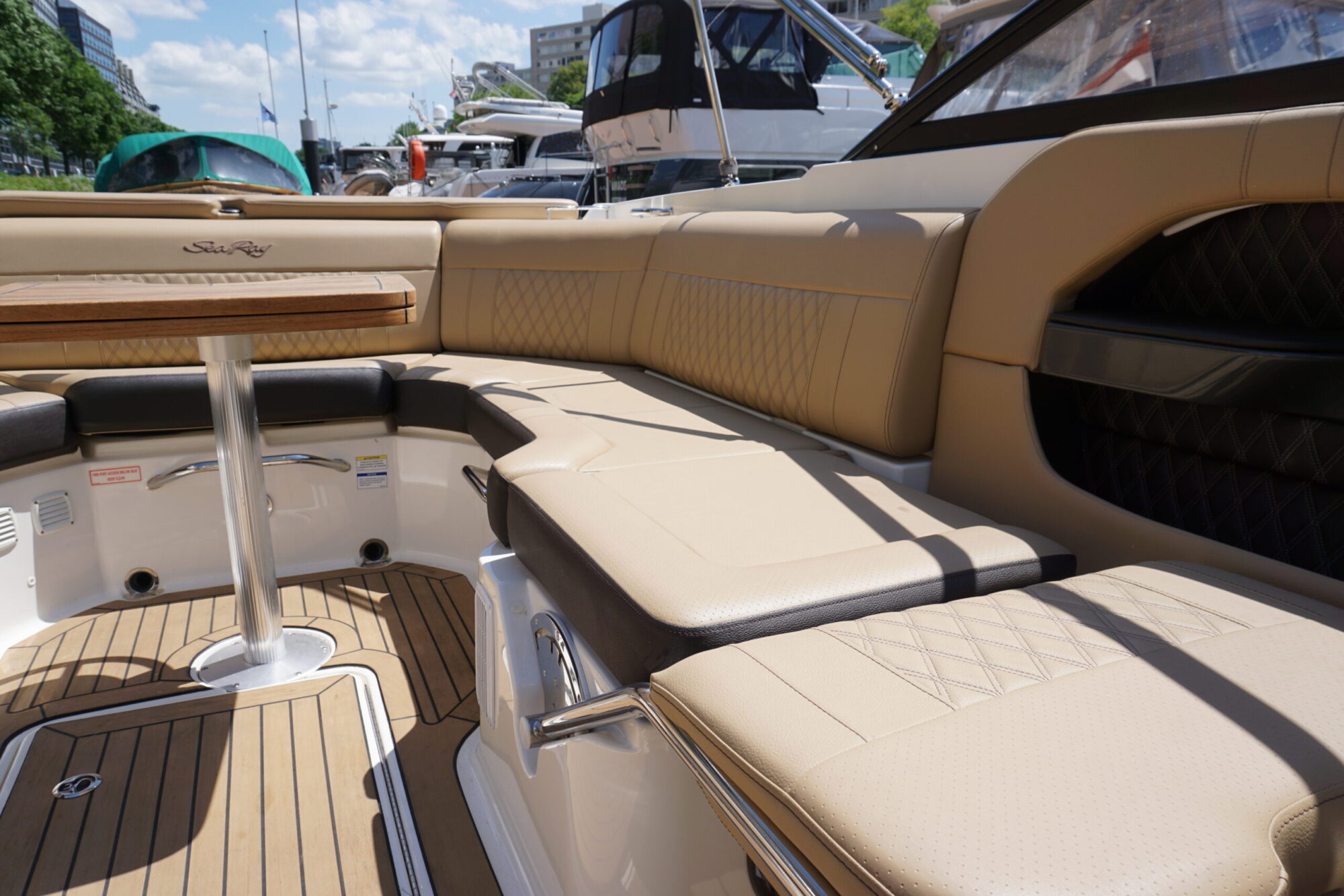 Motorboot Sea Ray 250 SLX
