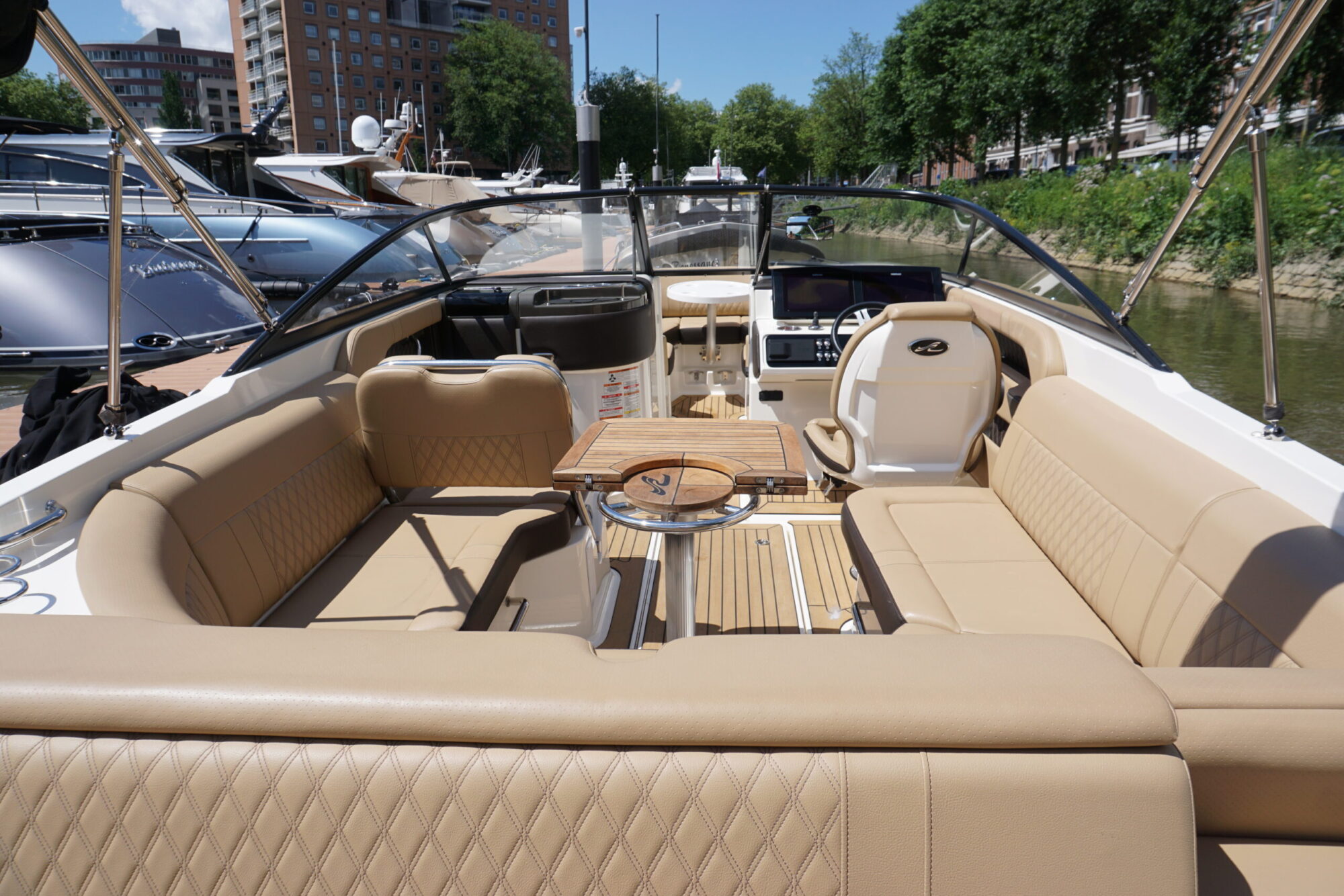 Motorboot Sea Ray 250 SLX
