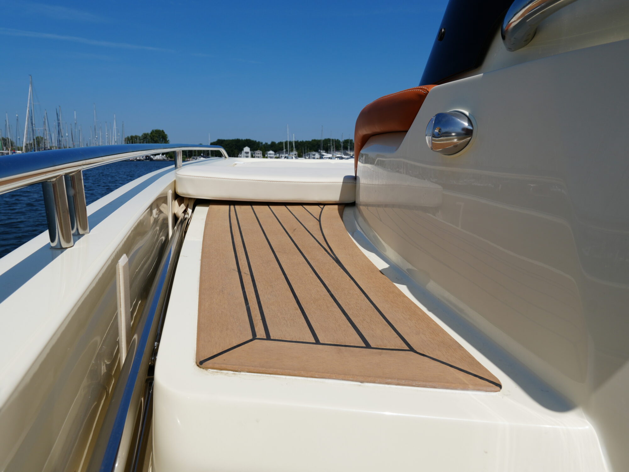Motorboot Invictus 270 CX