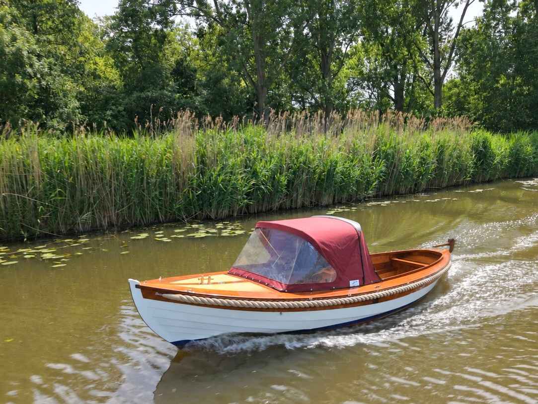 Motorboot Kapitein Klassieke Mahoniehouten Sloep 6.20