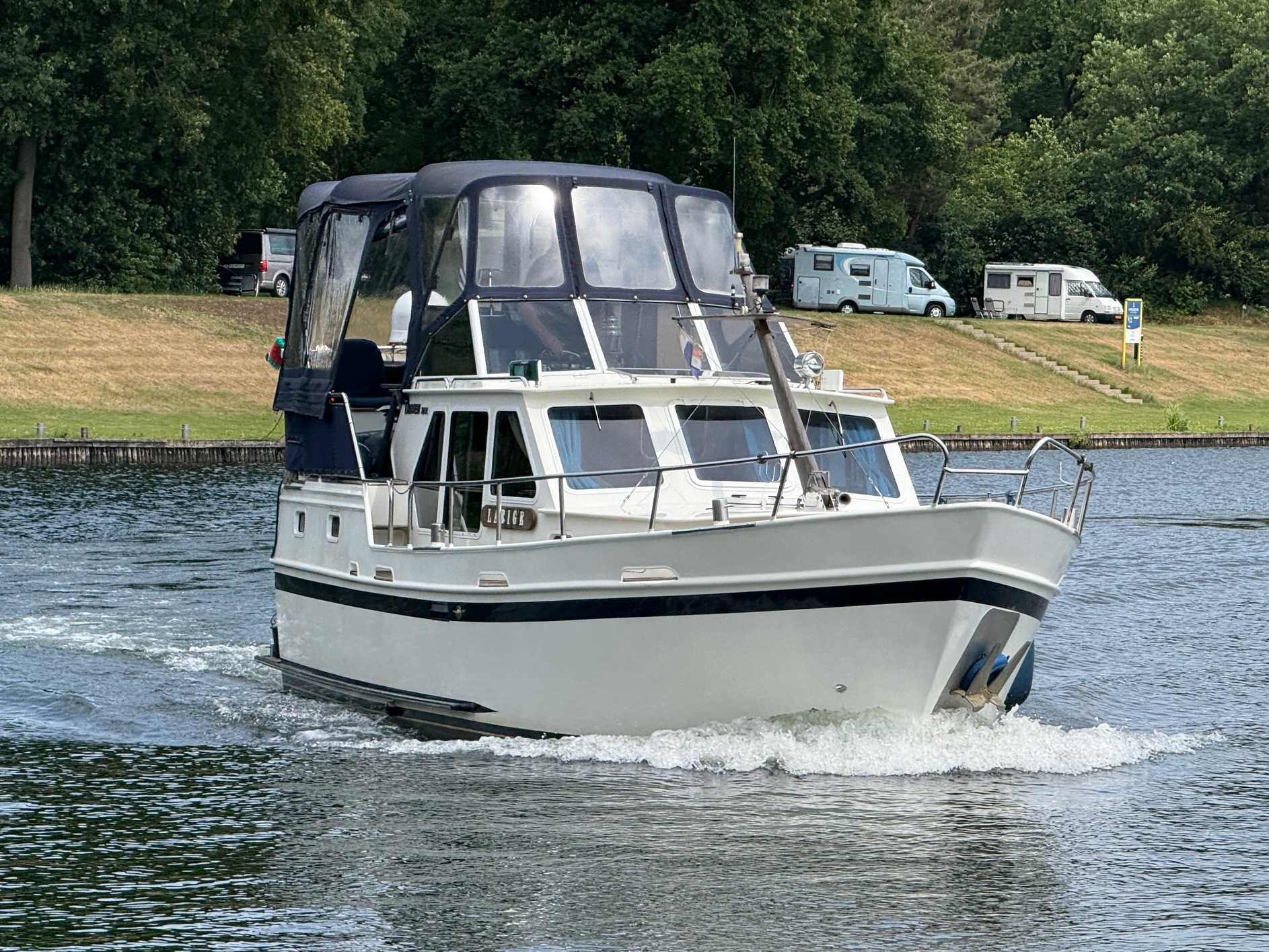 Motorboot Linssen 32 SL