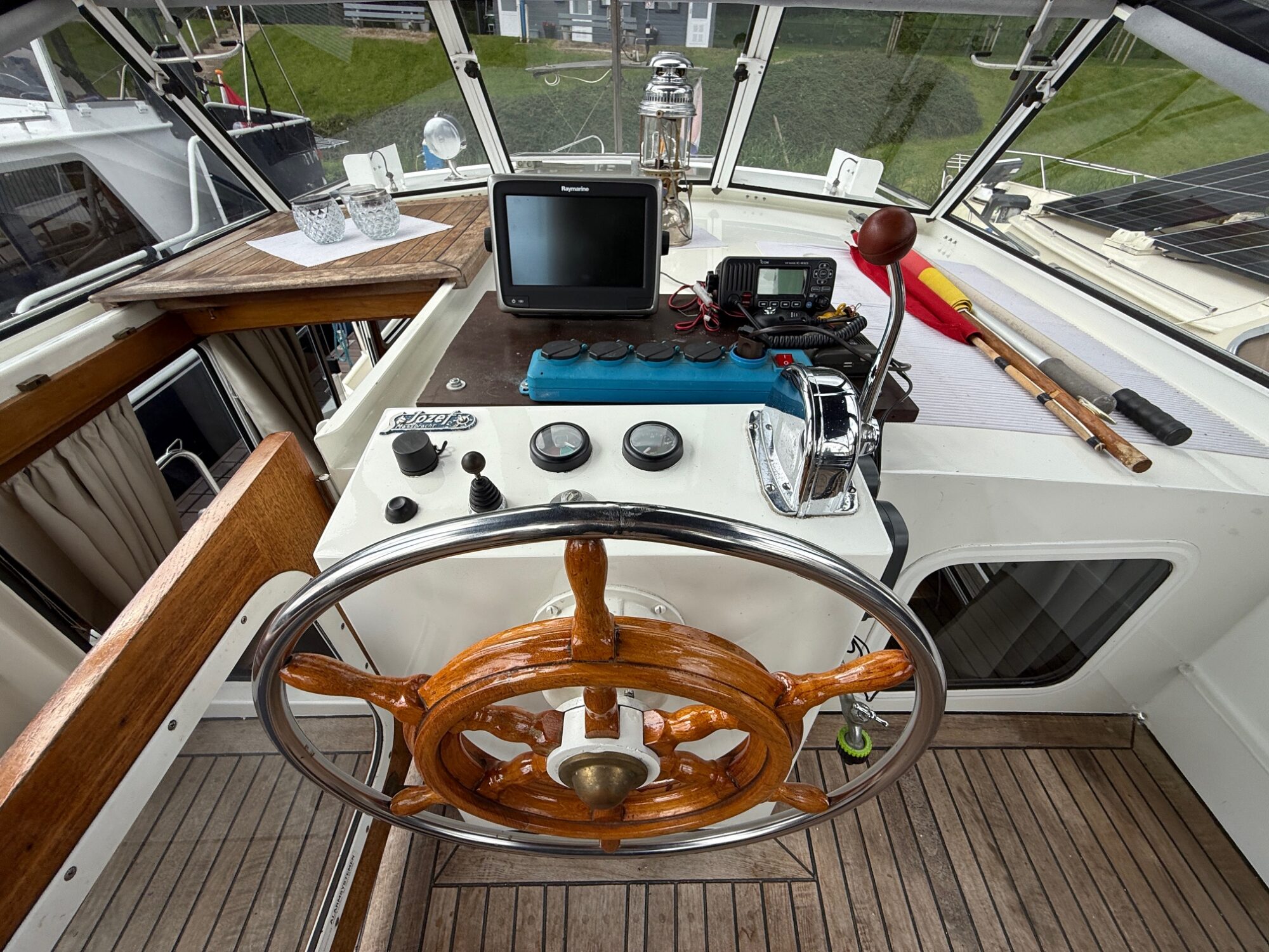 Motorboot Linssen 32 SL