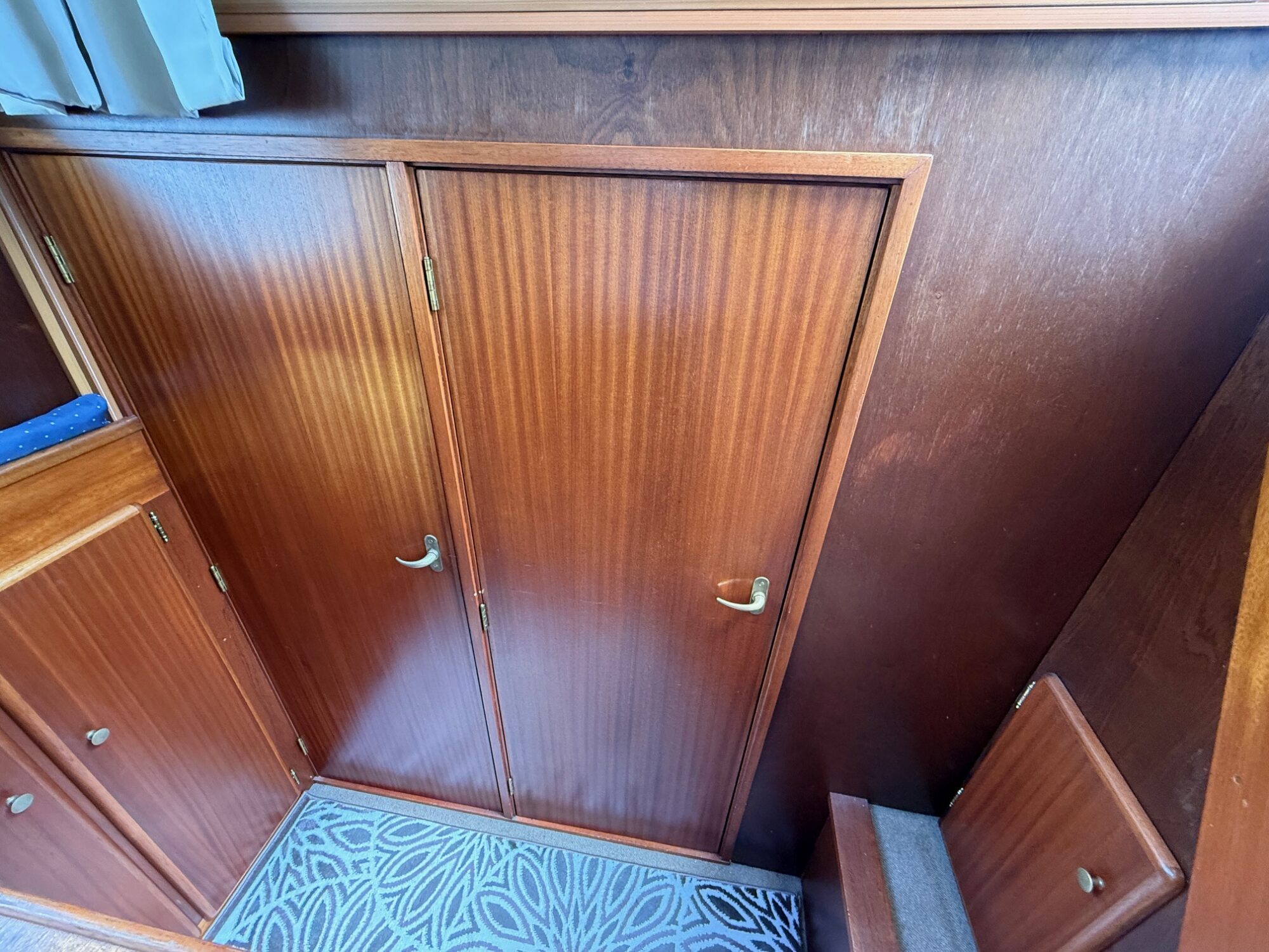 Motorboot Linssen 32 SL