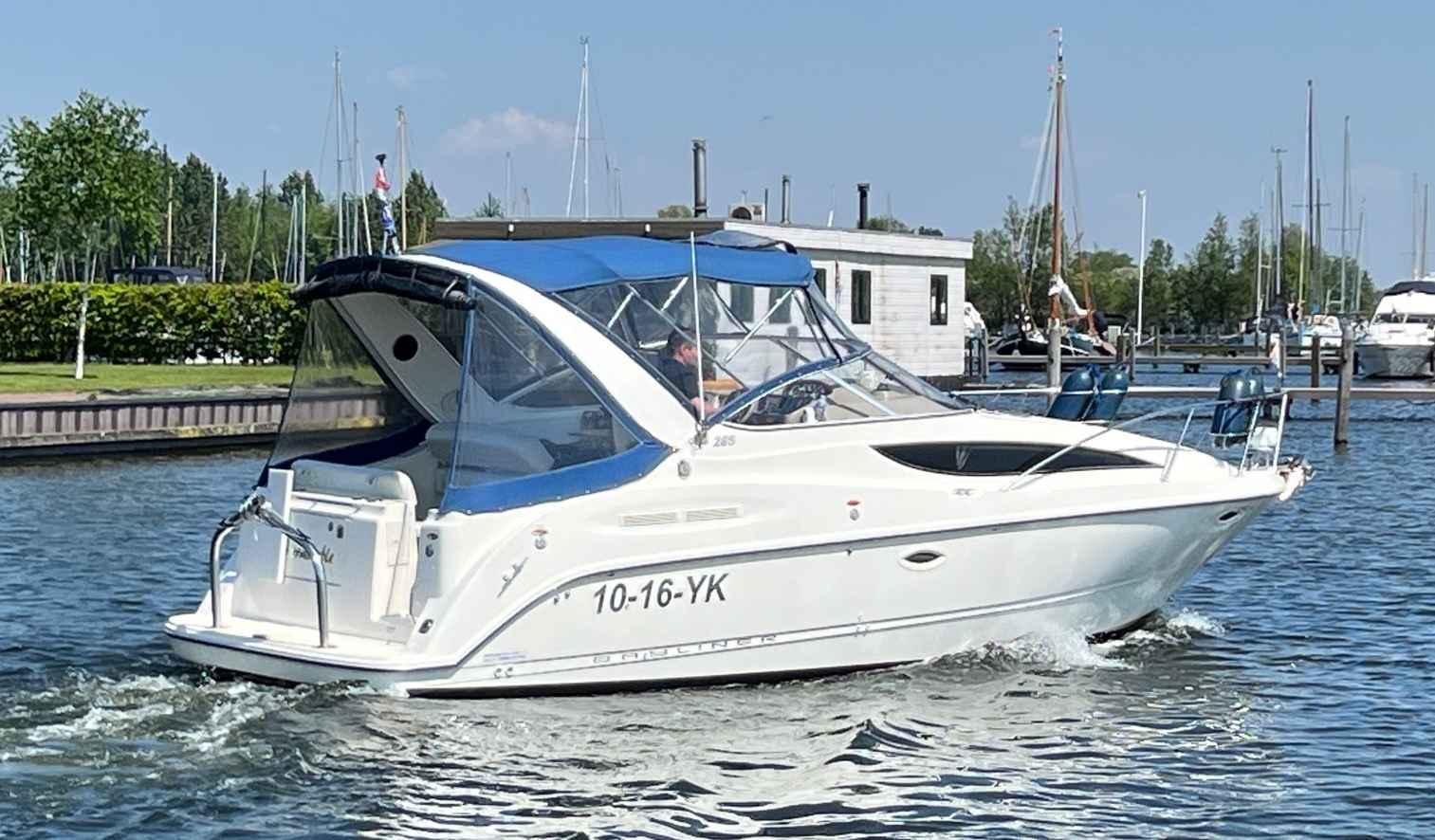 Motorboot Bayliner 285 Ciera Sunbridge