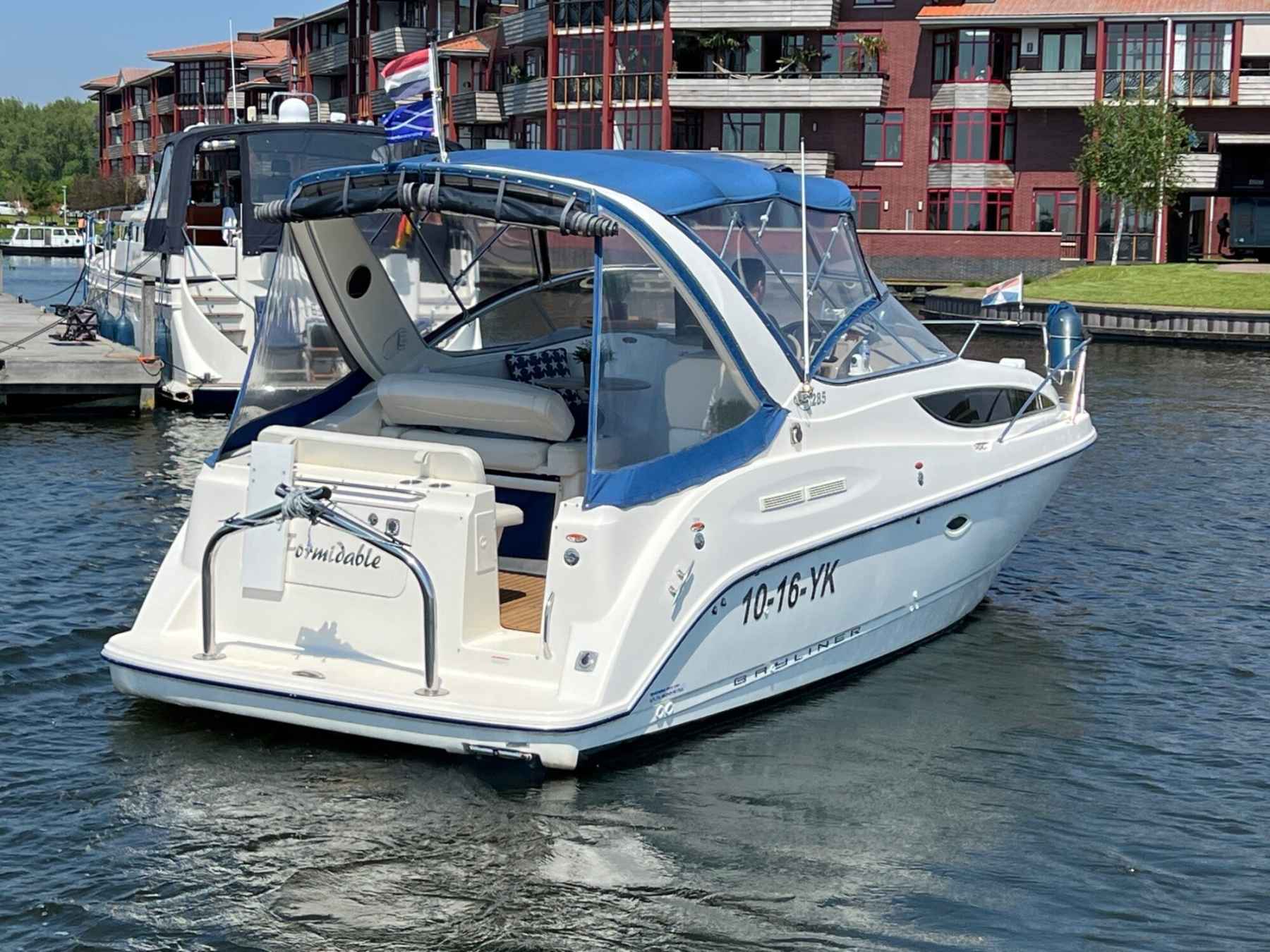 Motorboot Bayliner 285 Ciera Sunbridge