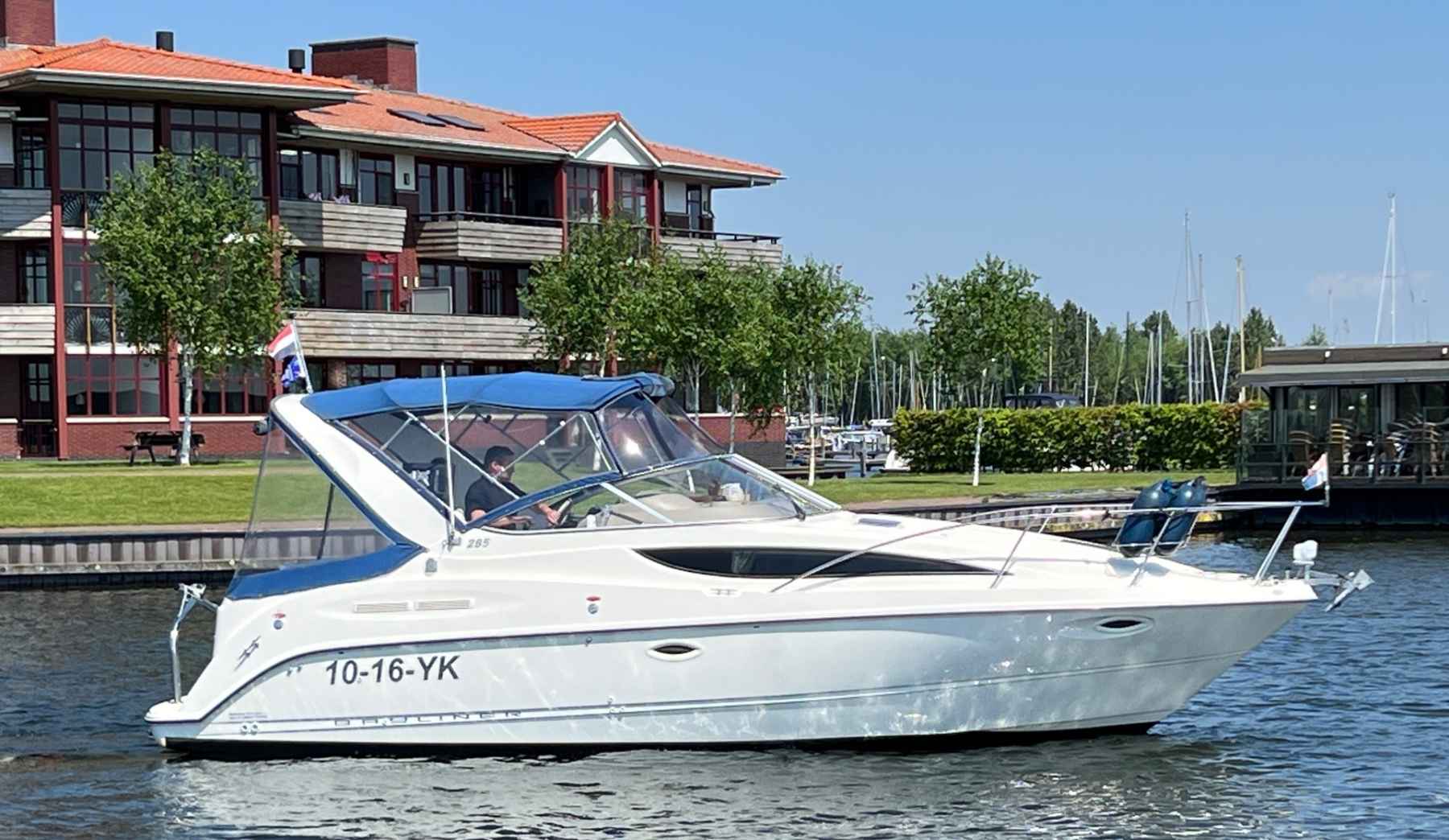 Motorboot Bayliner 285 Ciera Sunbridge