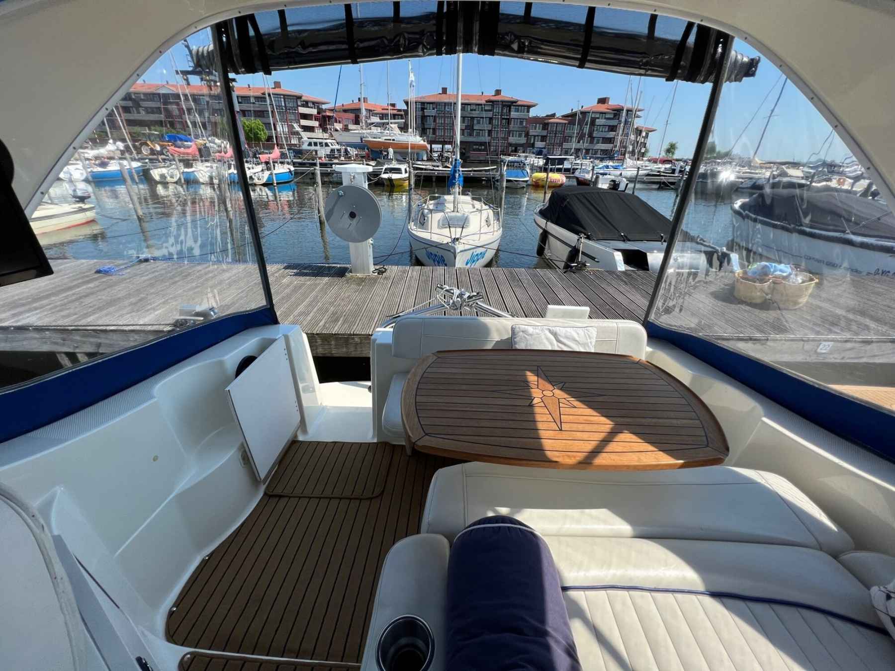 Motorboot Bayliner 285 Ciera Sunbridge