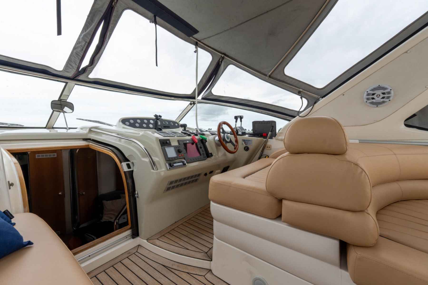Motorboot Sealine S37