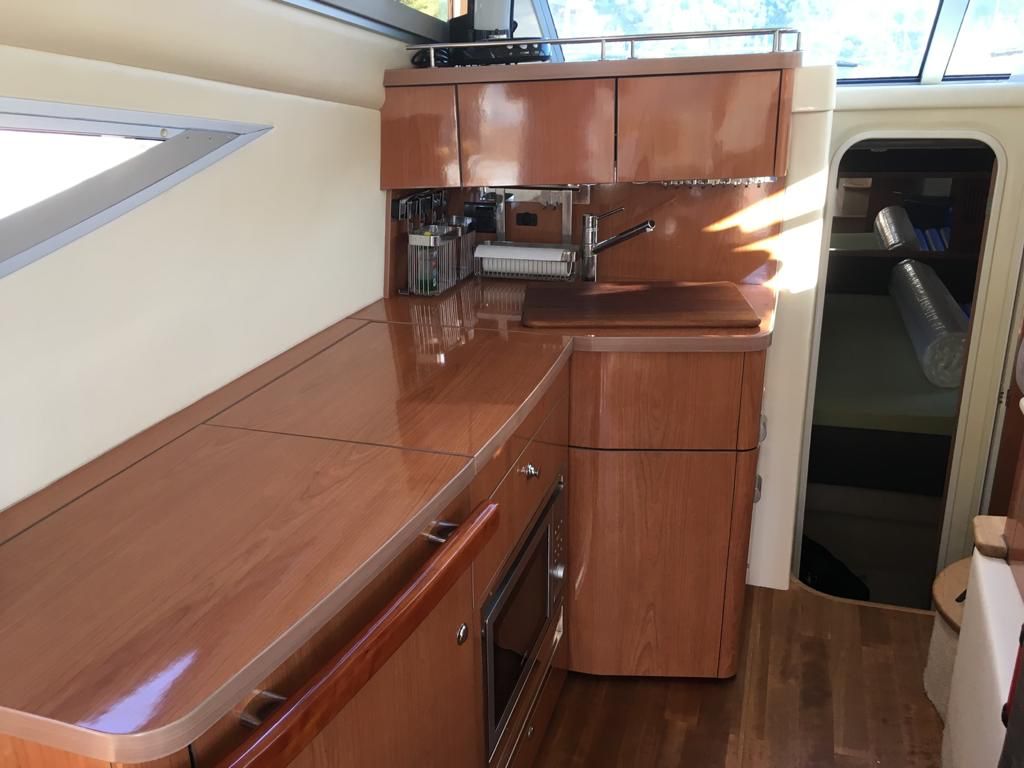 Motorboot Sealine F34 Flybridge