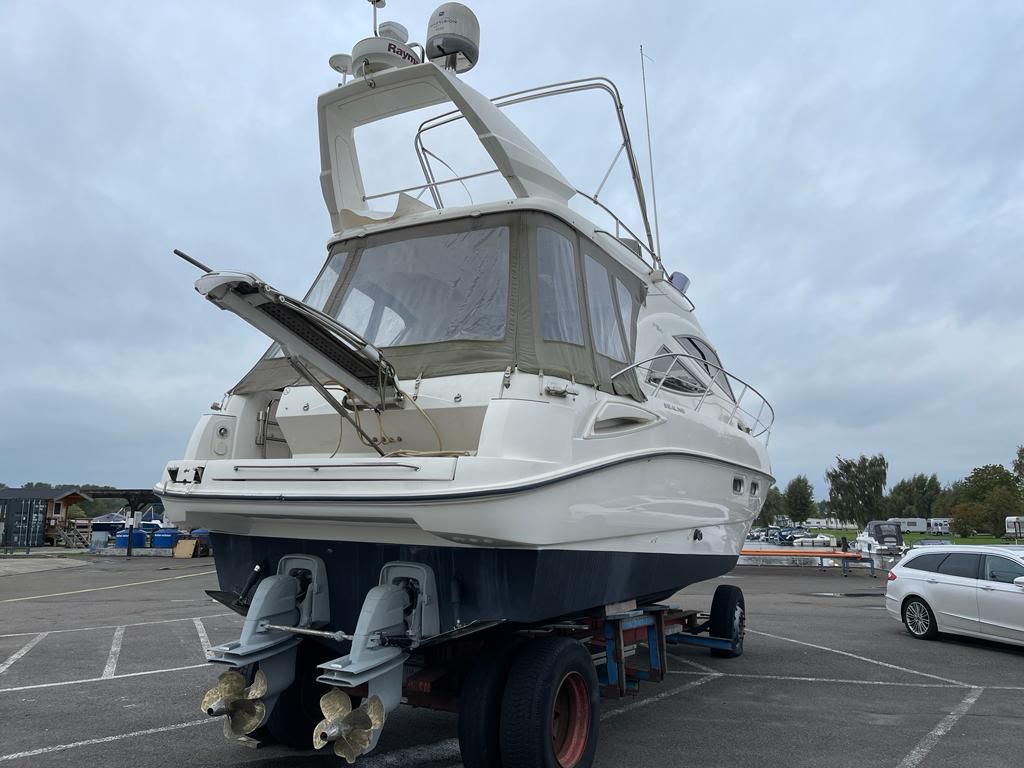 Motorboot Sealine F34 Flybridge