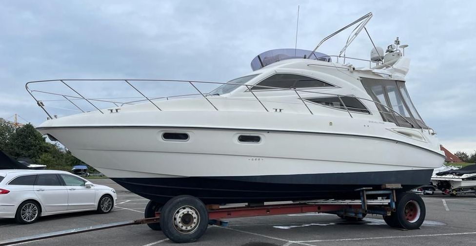 Motorboot Sealine F34 Flybridge