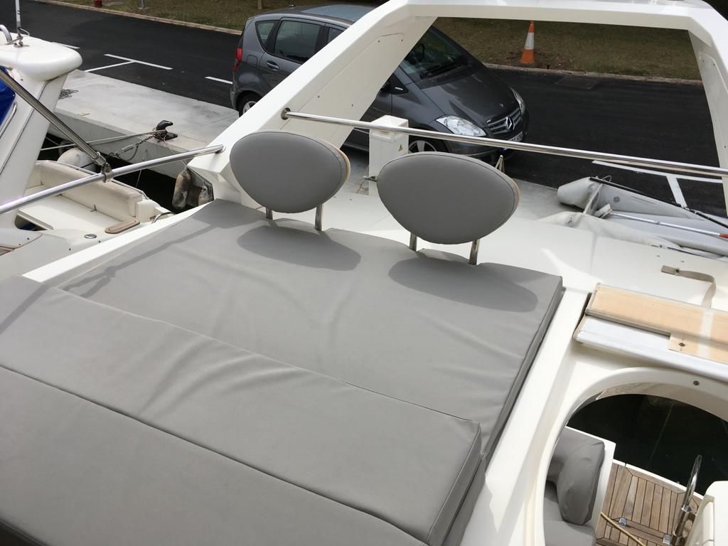Motorboot Sealine F34 Flybridge