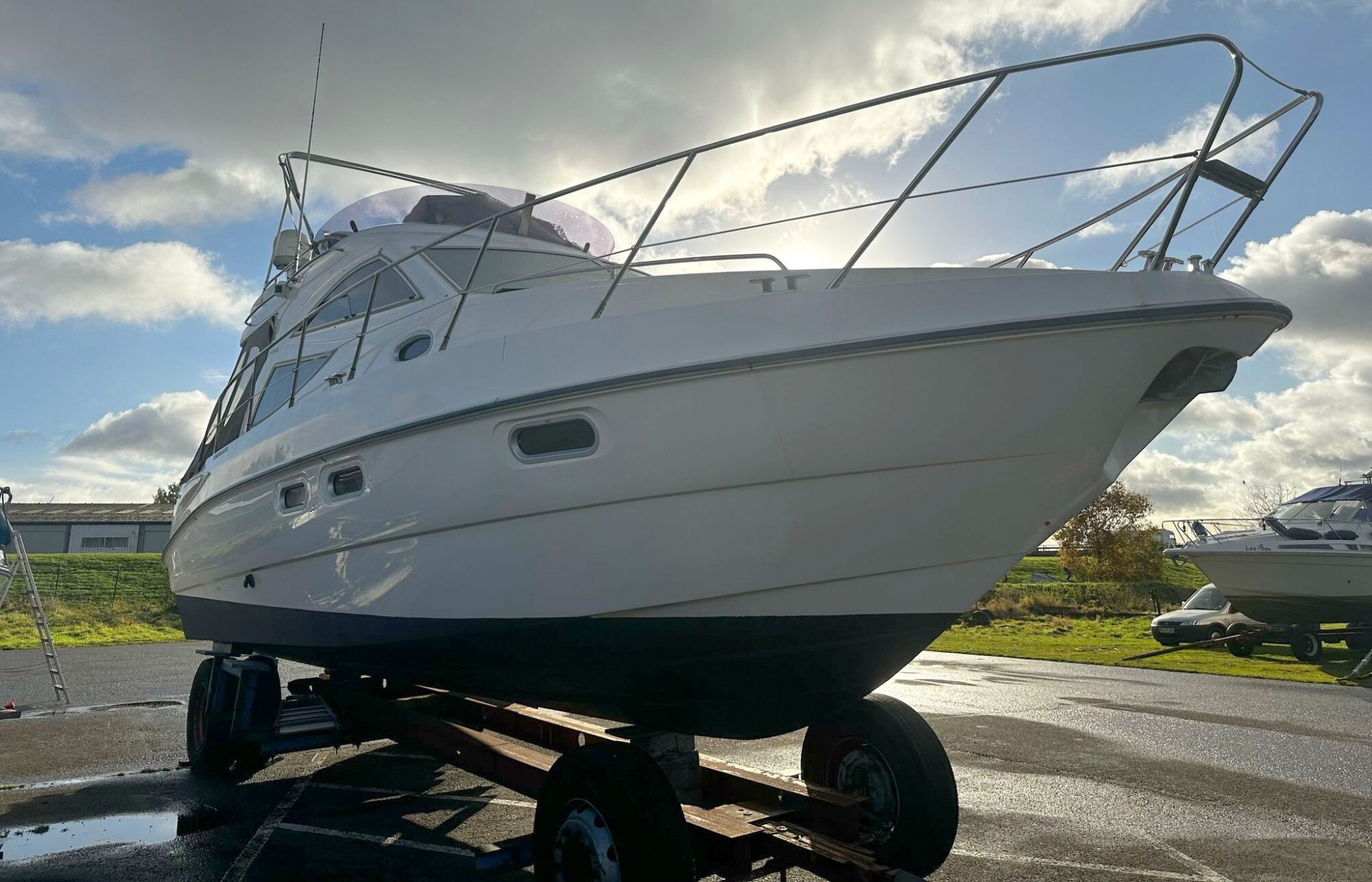 Motorboot Sealine F34 Flybridge